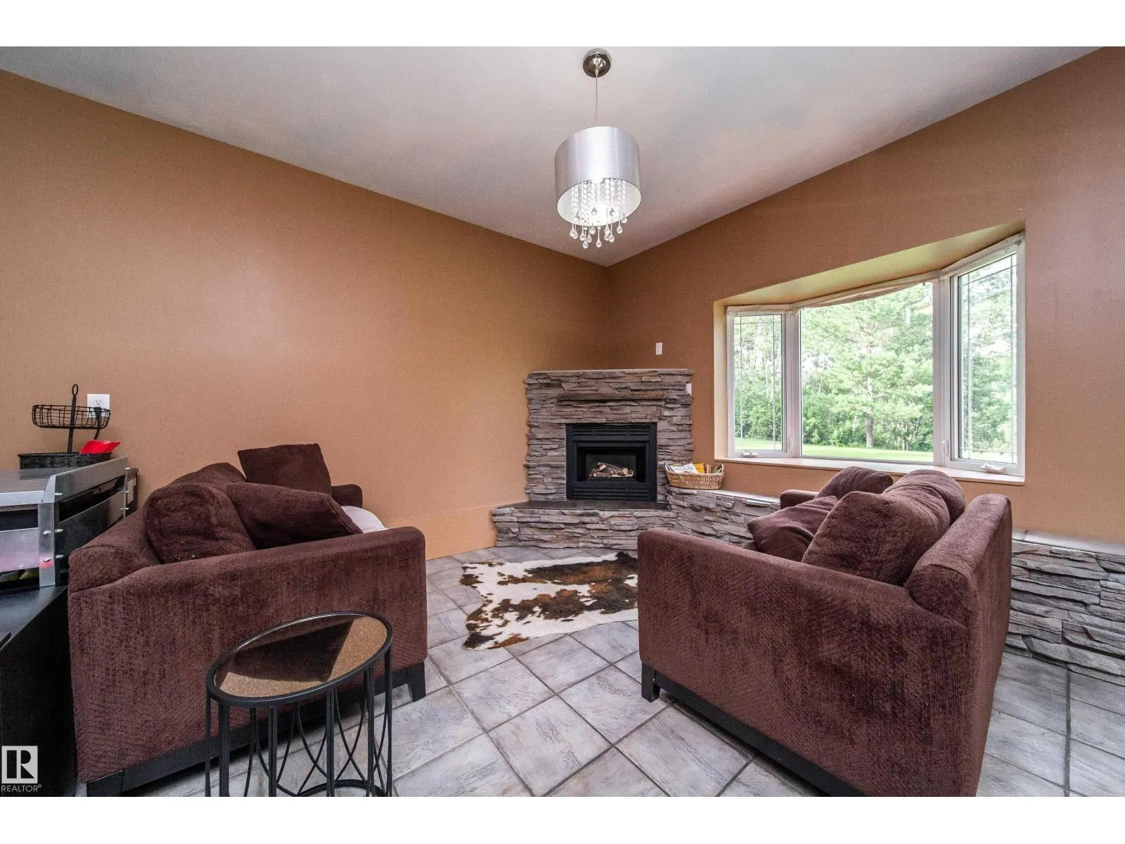 #25 21252 TWP ROAD 530