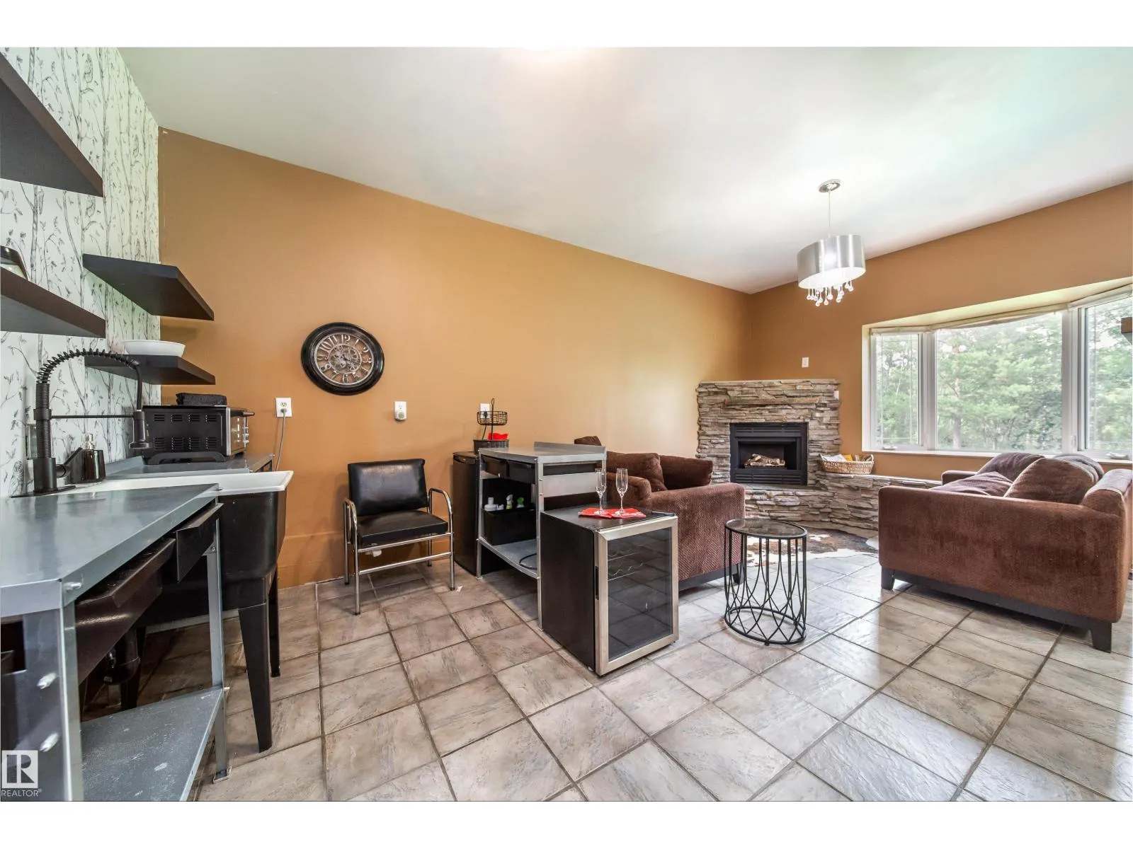 #25 21252 TWP ROAD 530