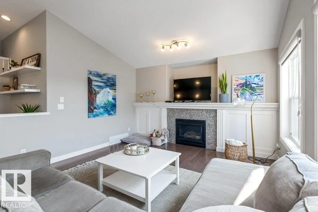 8406 94 ST