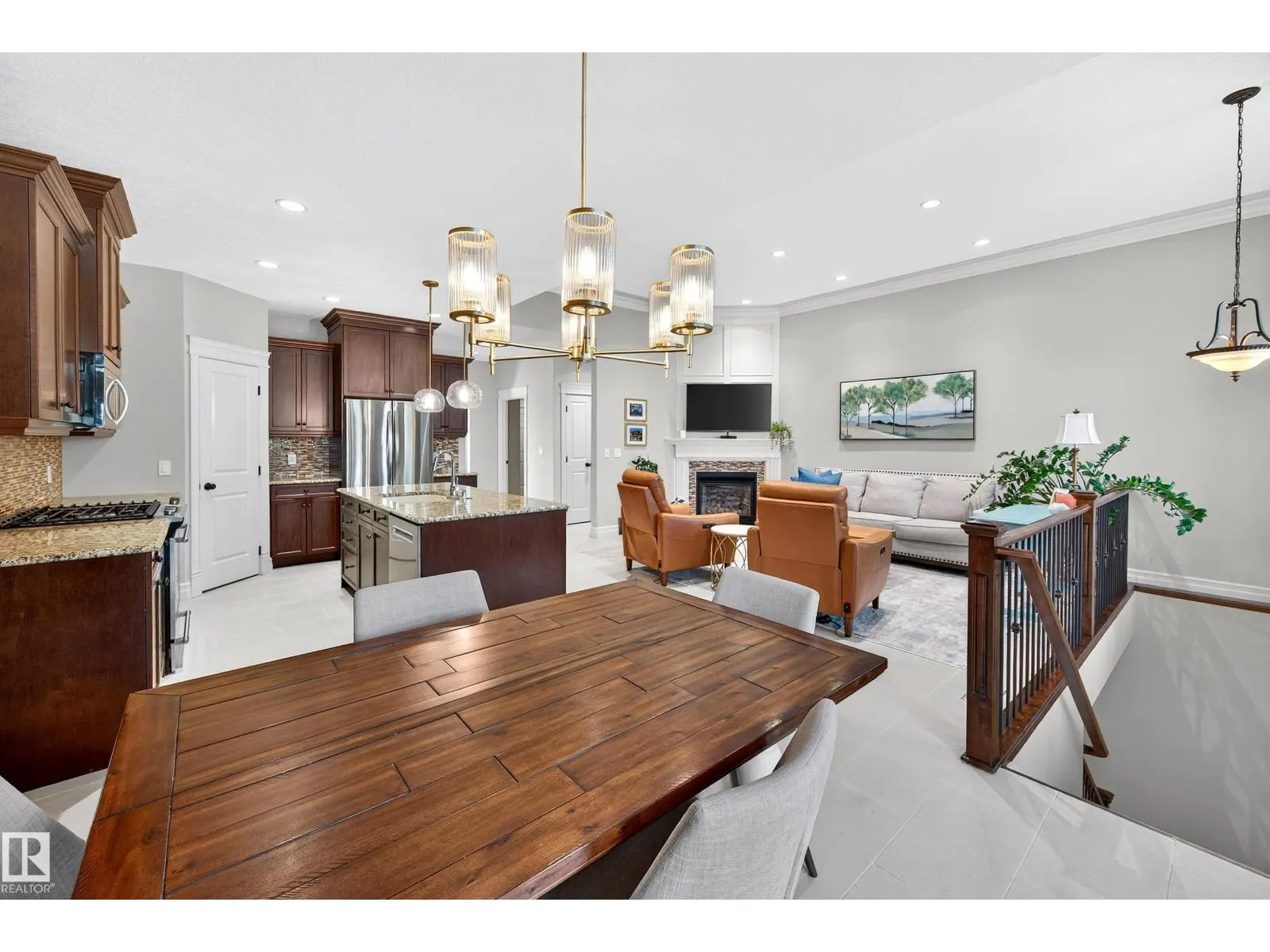 18 NEWTON PL