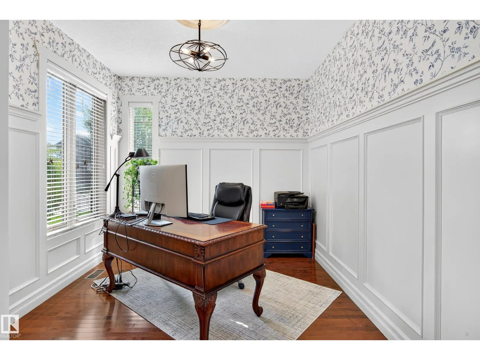 18 NEWTON PL
