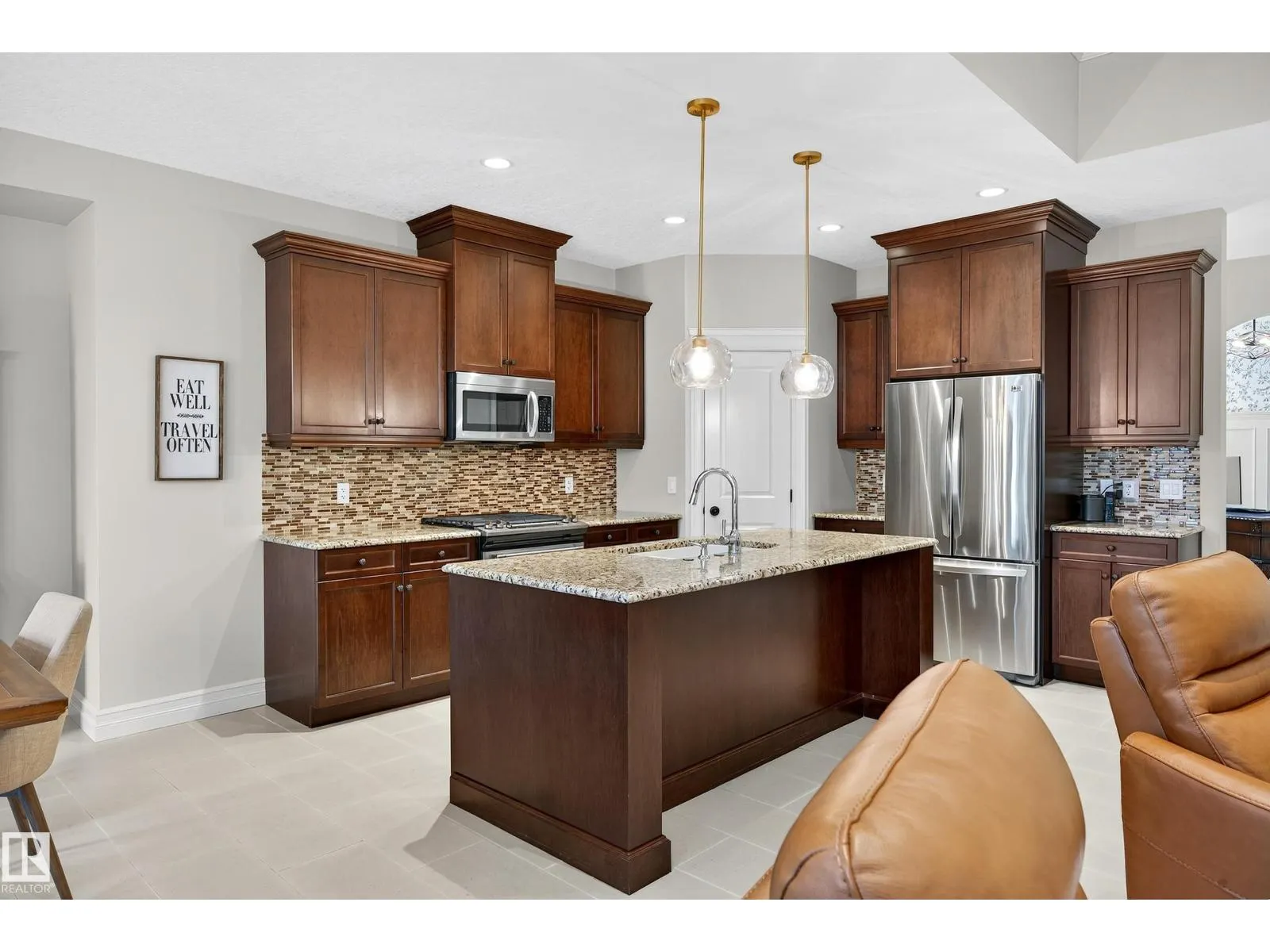 18 NEWTON PL
