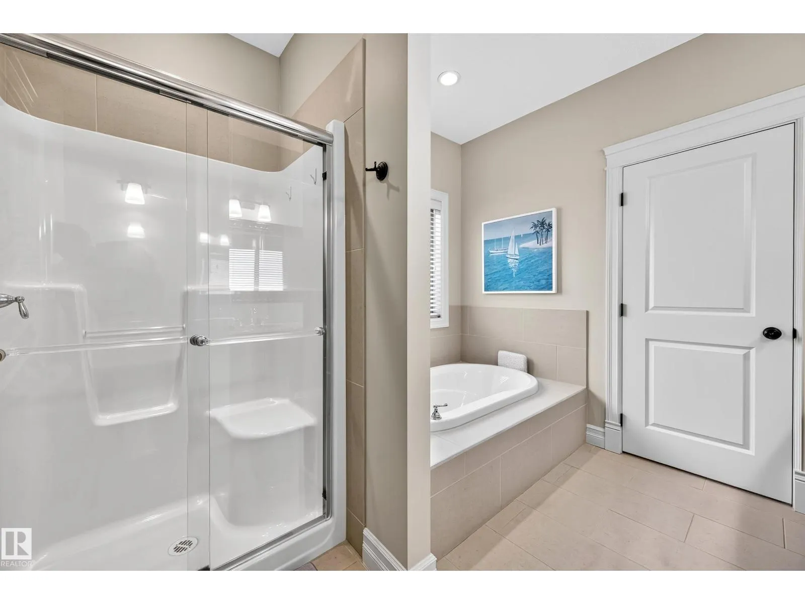 18 NEWTON PL