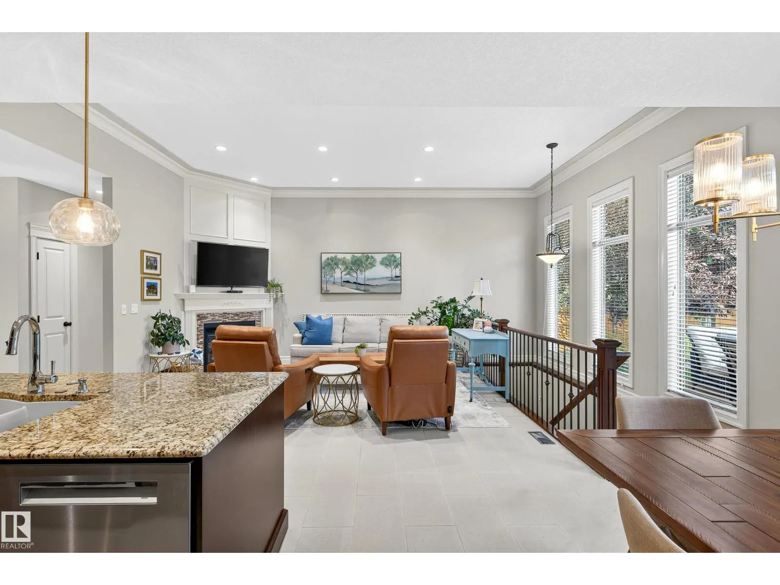 18 NEWTON PL