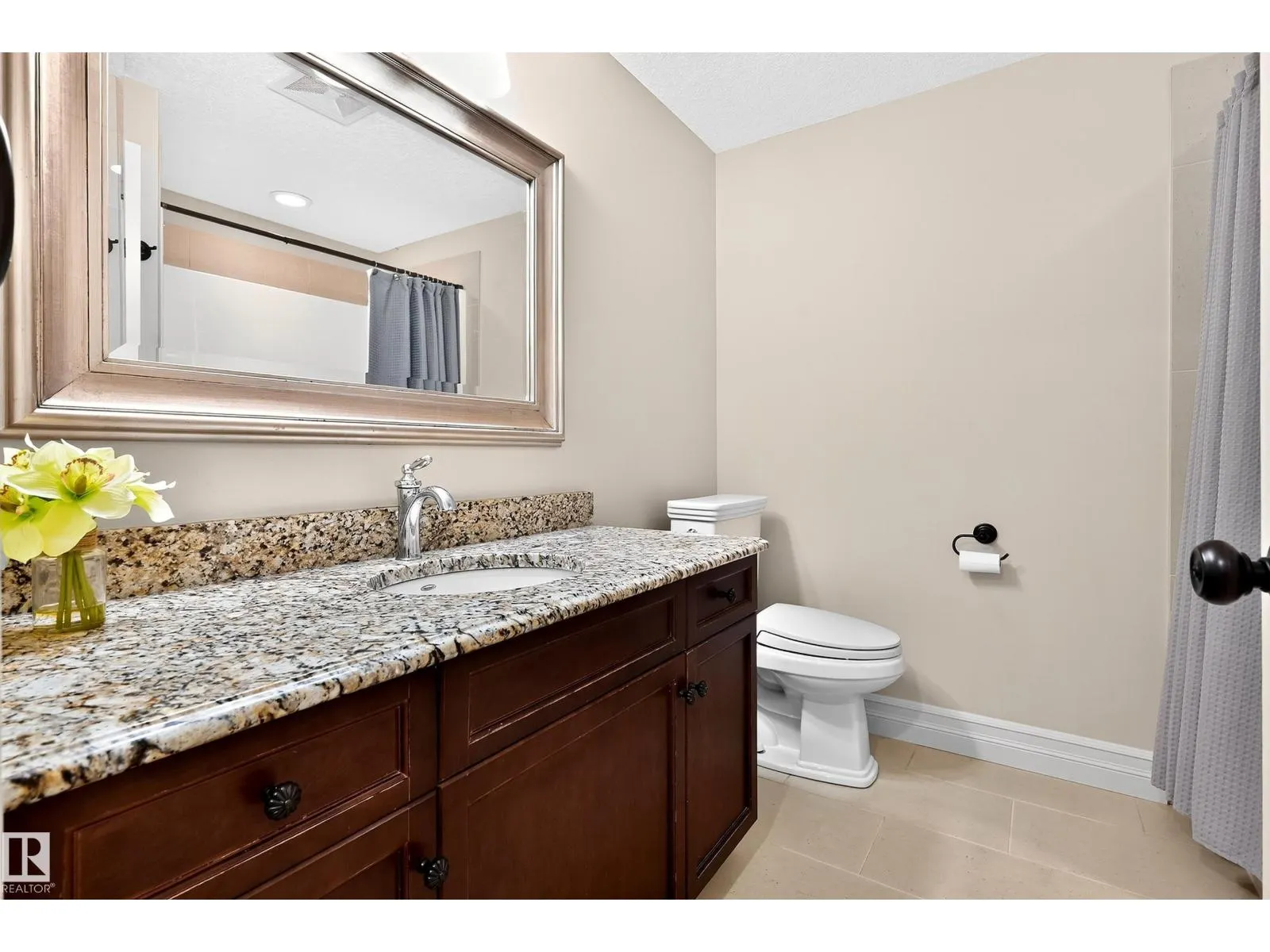 18 NEWTON PL