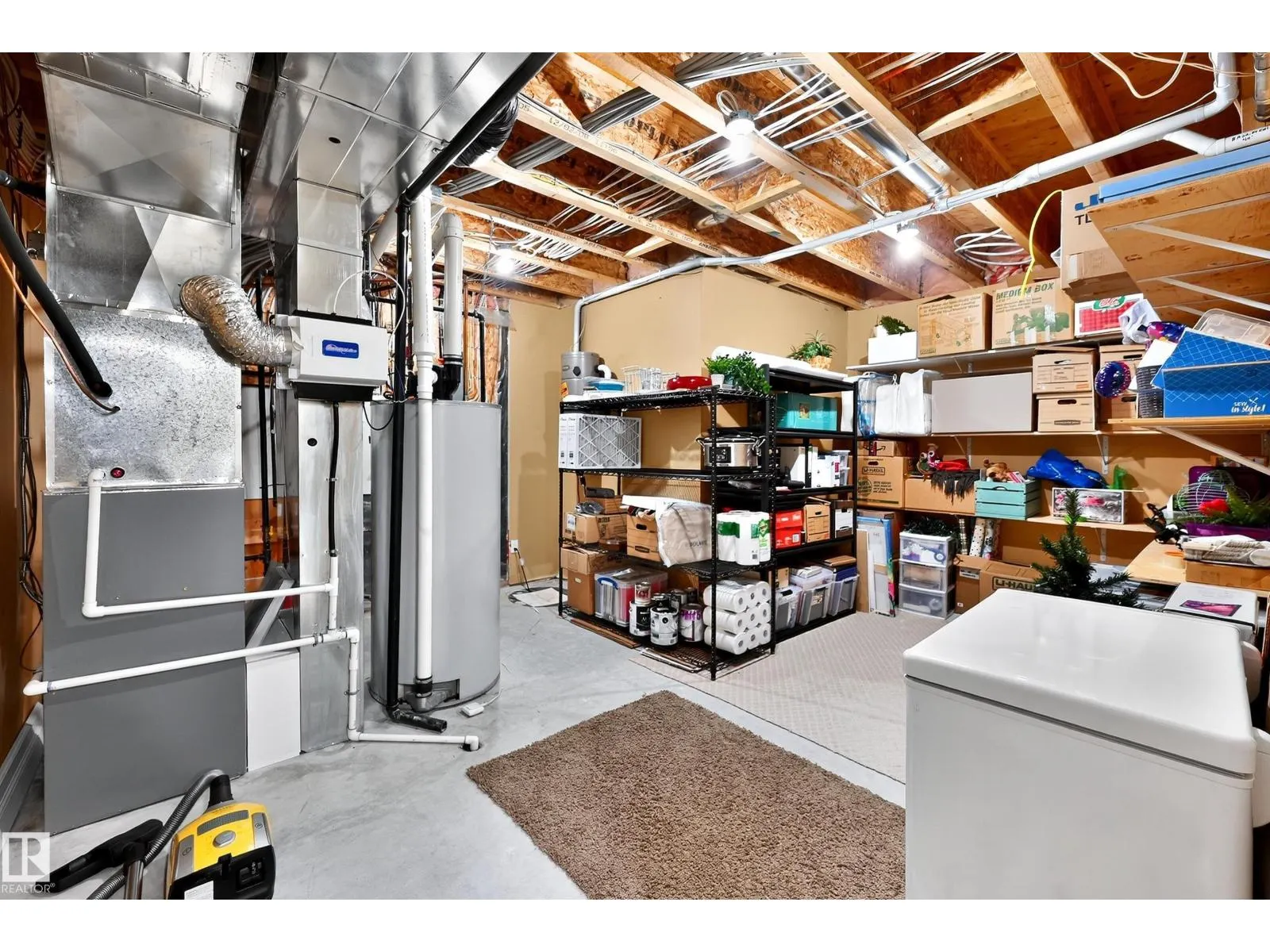 18 NEWTON PL