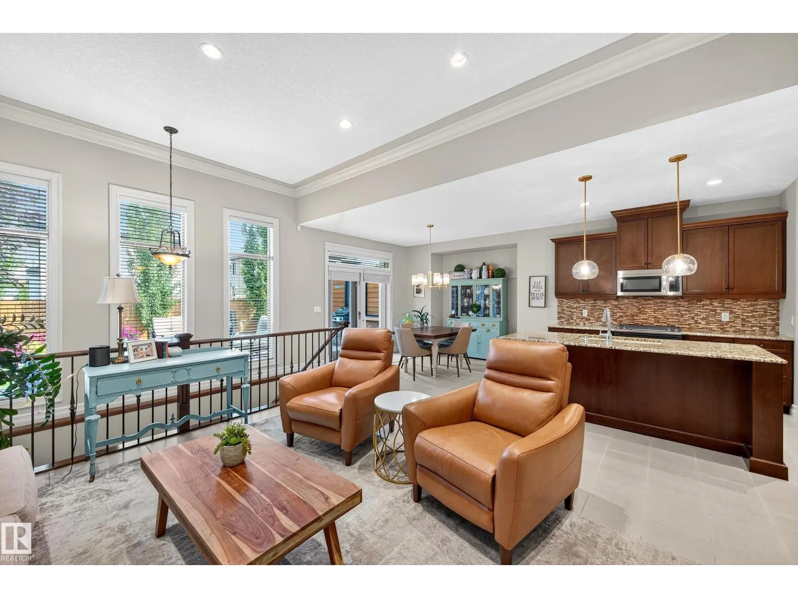 18 NEWTON PL