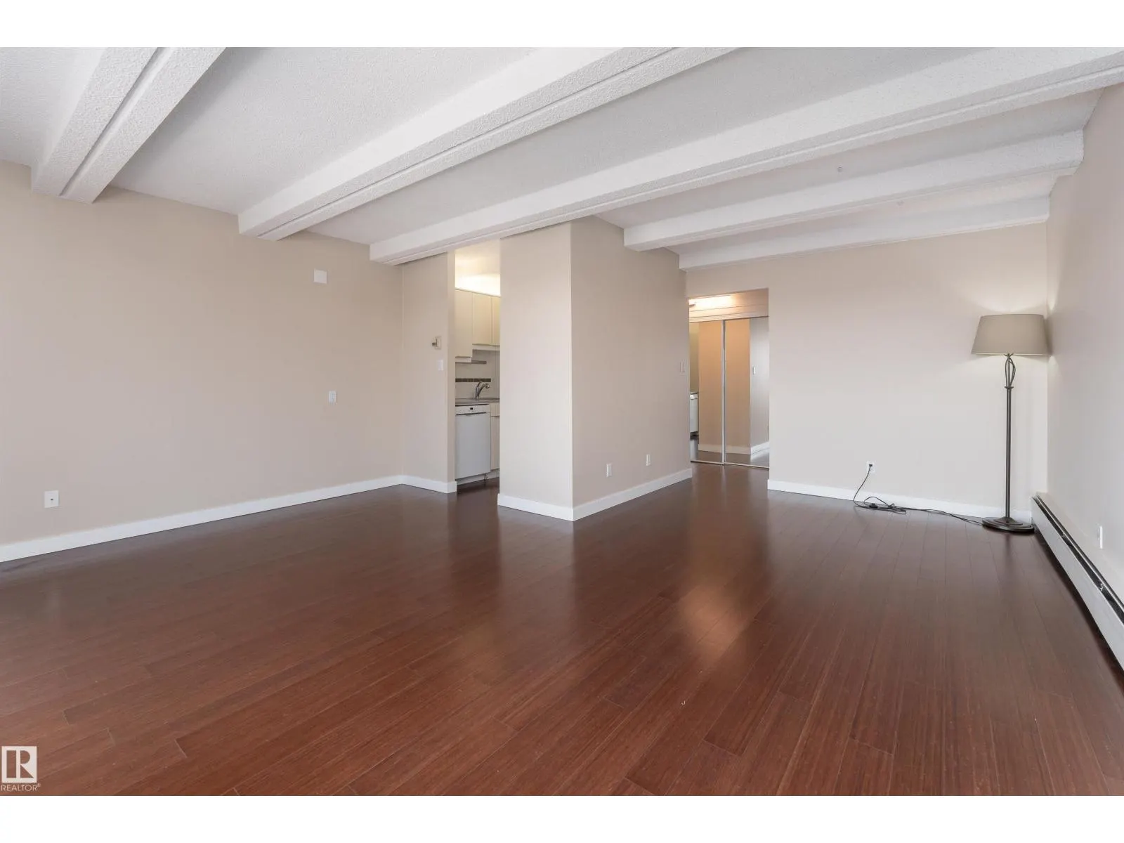 #1812 9918 101 ST NW