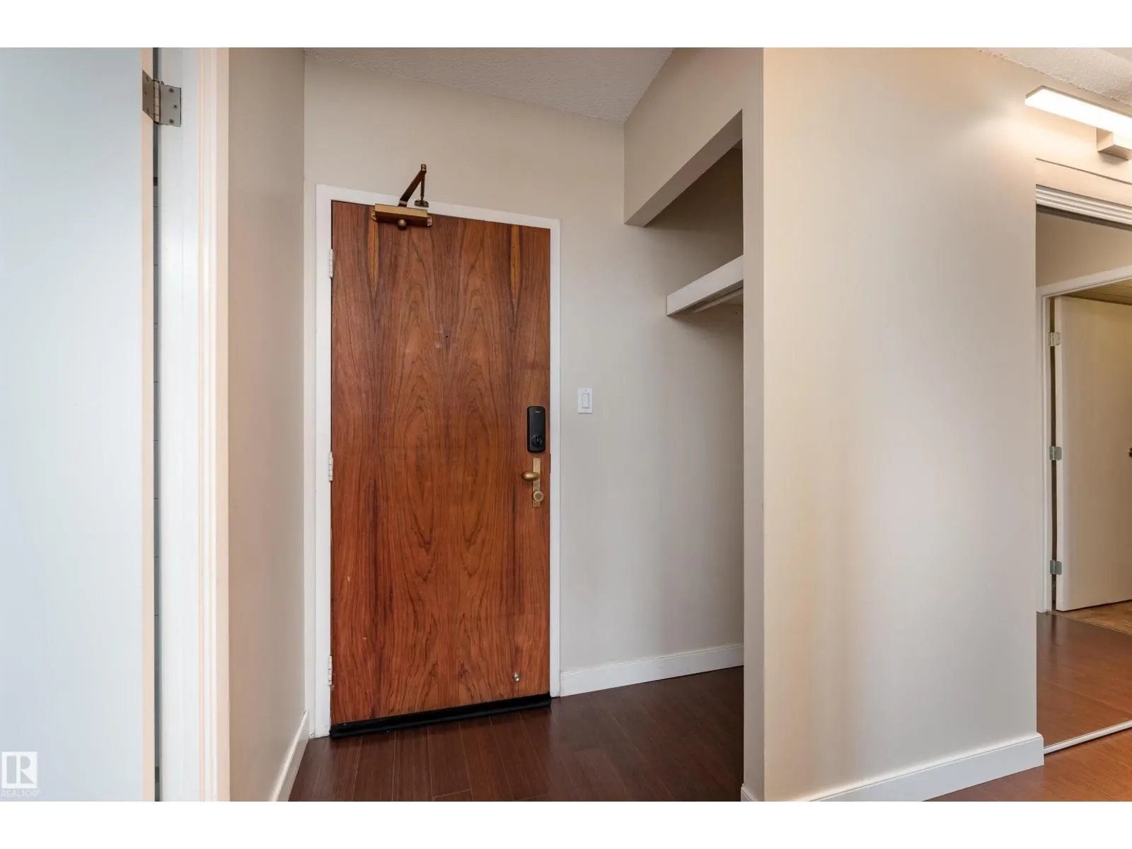 #1812 9918 101 ST NW