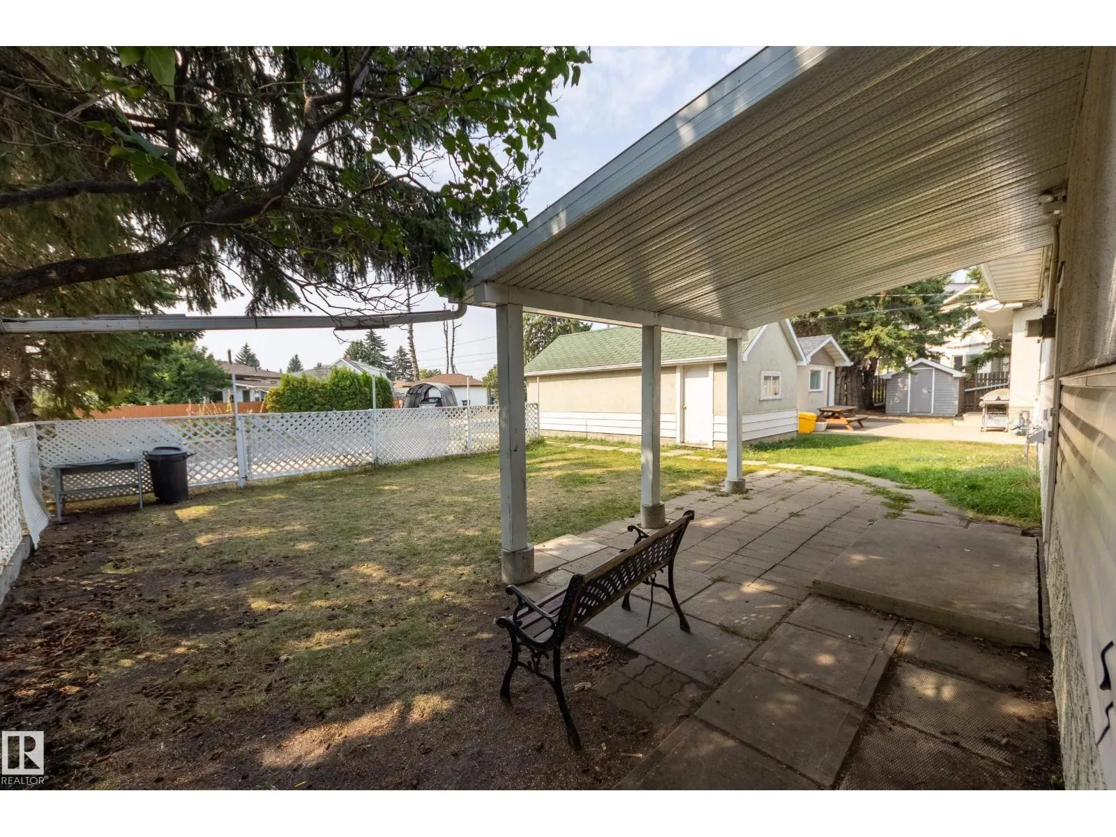 6204 105 ST NW