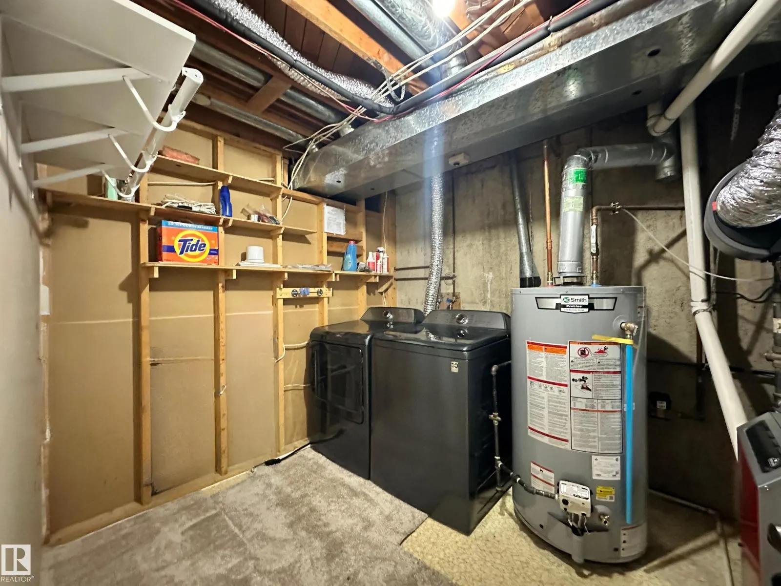 8517 86 AV NW