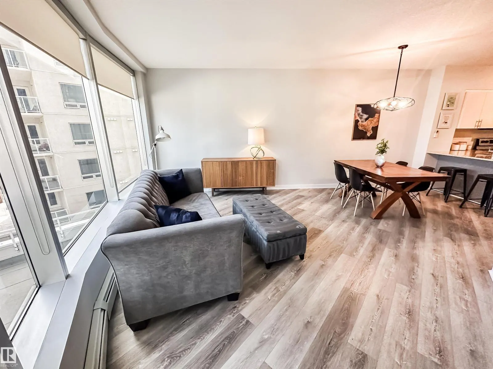 #703 10152 104 ST NW