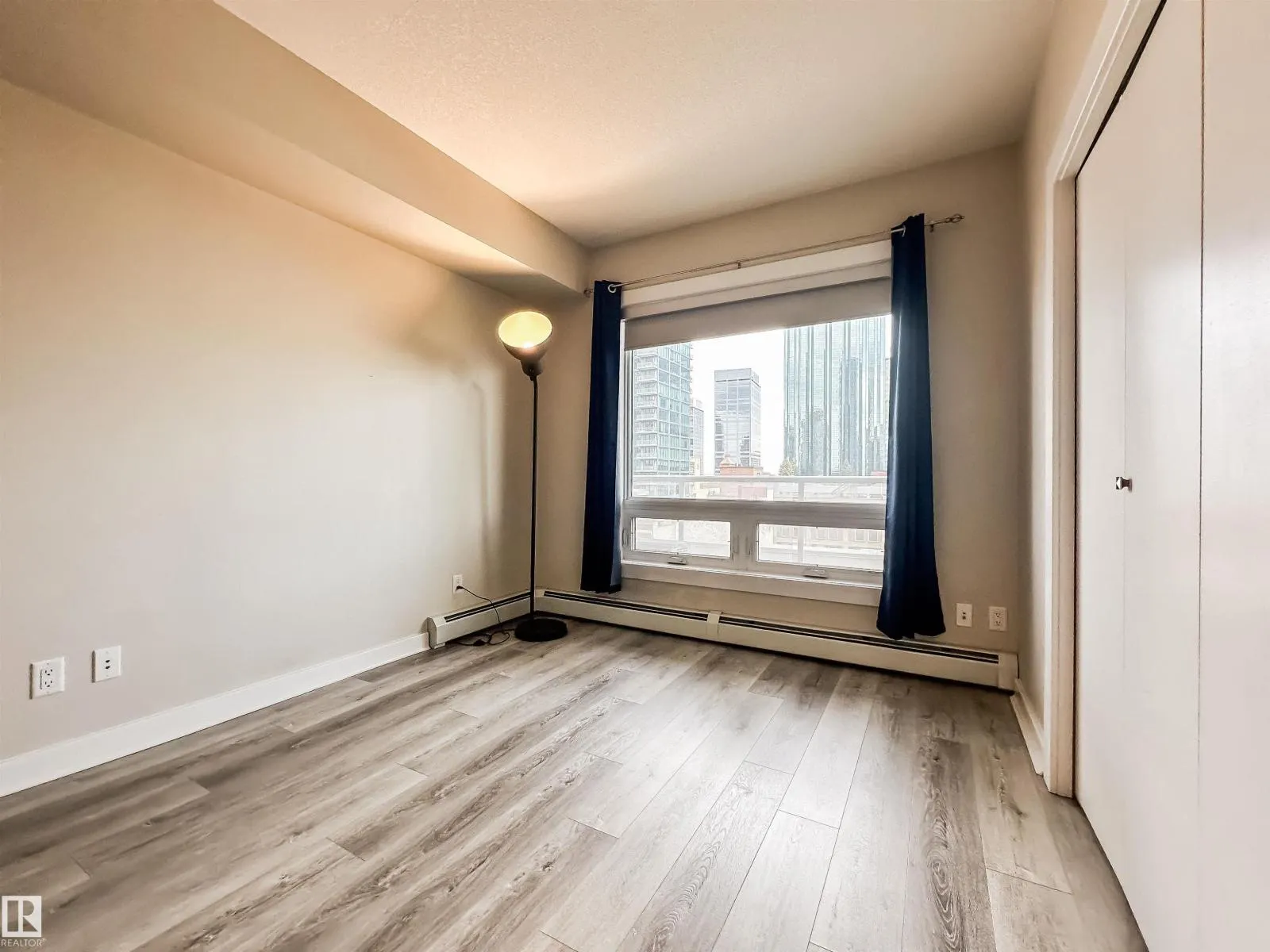 #703 10152 104 ST NW