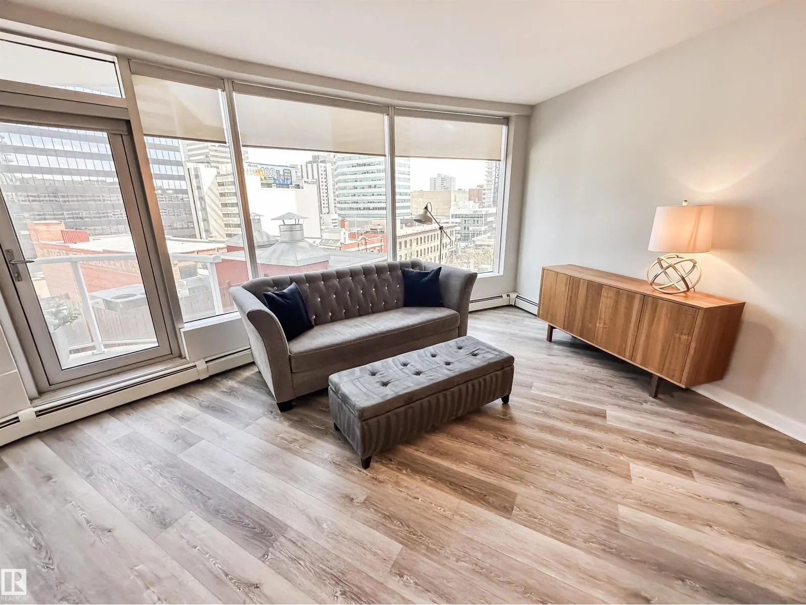 #703 10152 104 ST NW