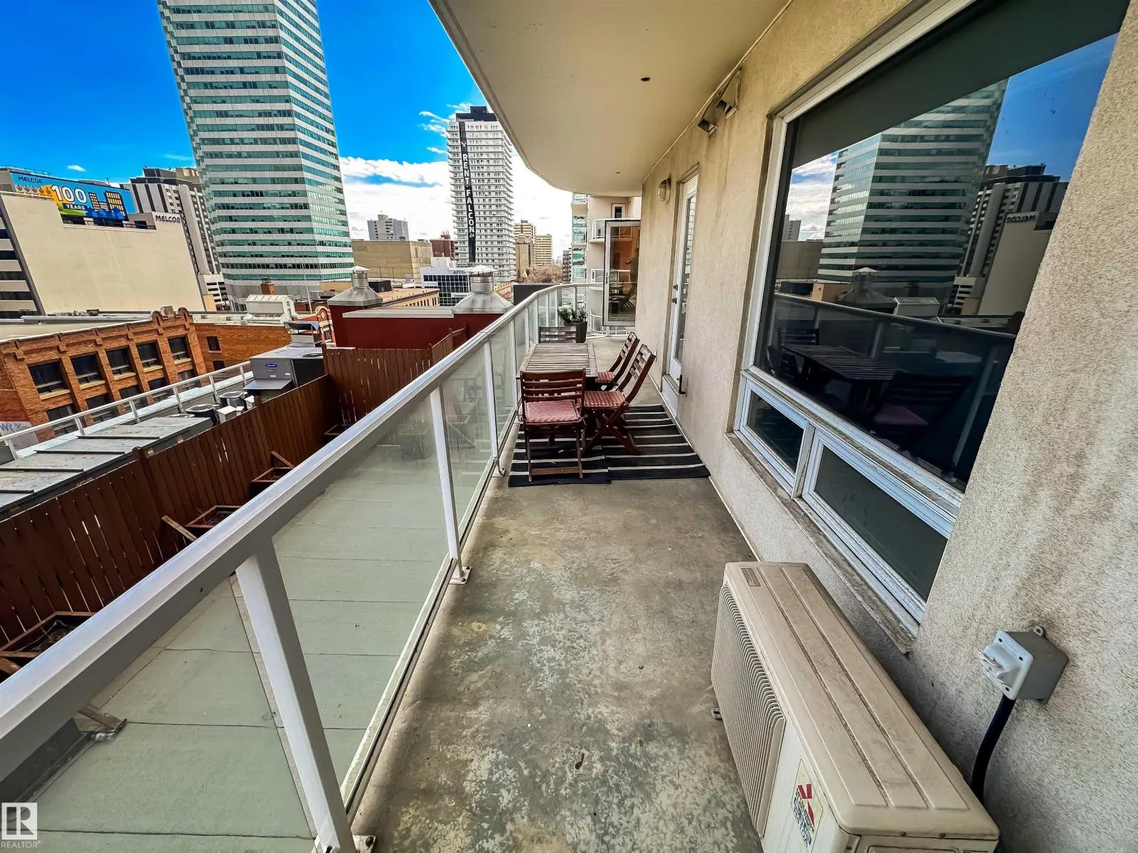 #703 10152 104 ST NW