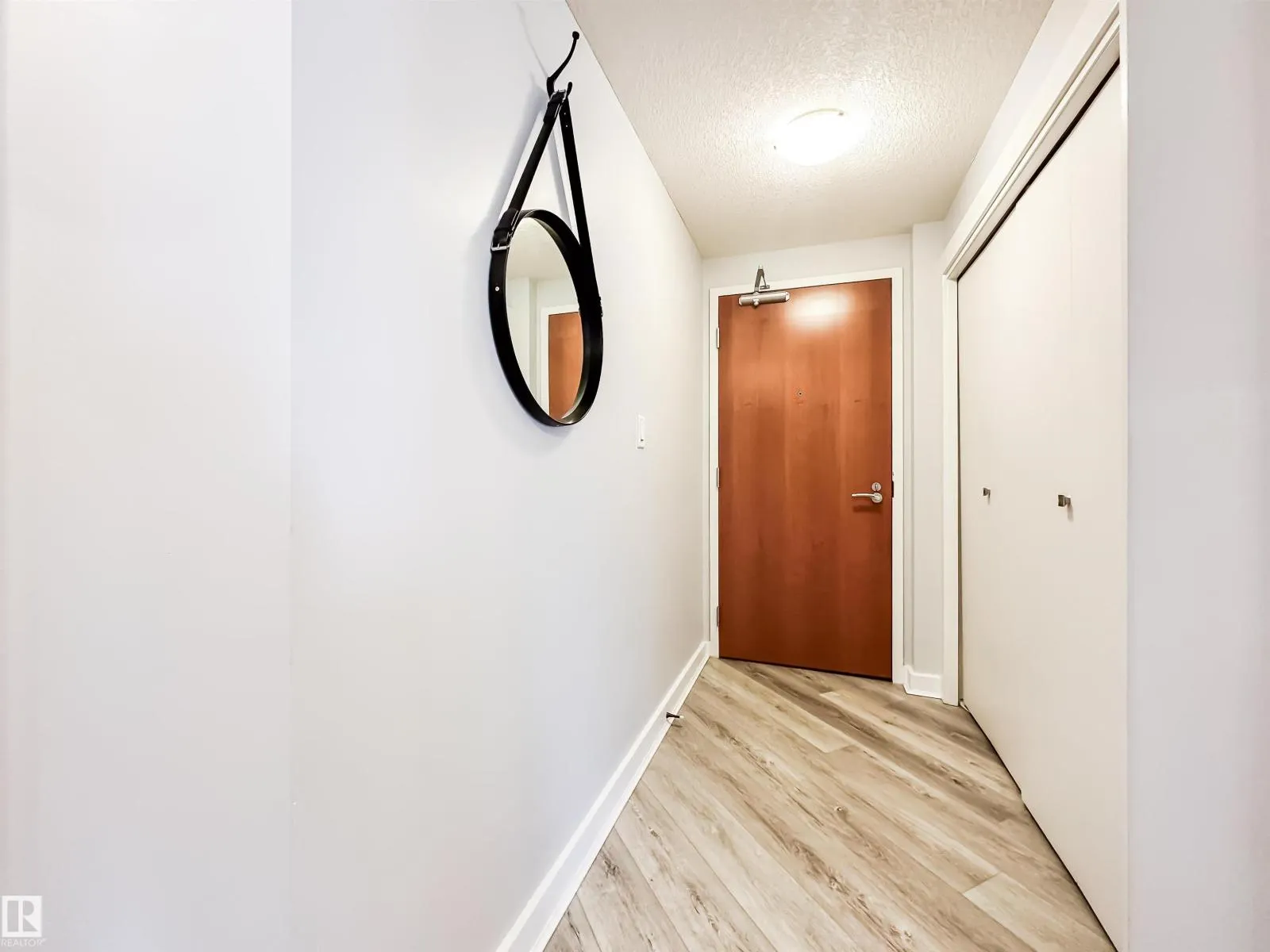 #703 10152 104 ST NW