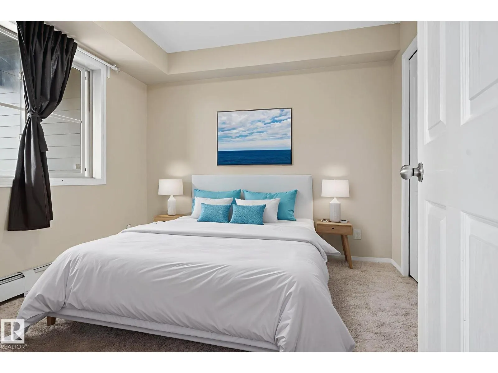 #414 12035 22 AV SW