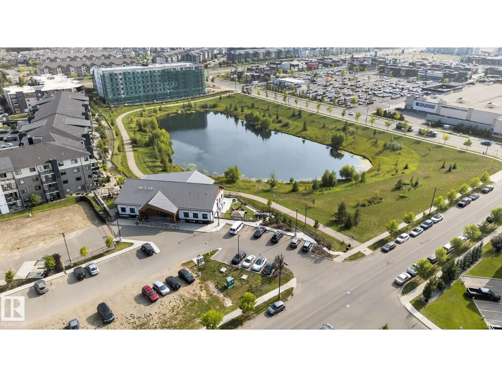 #414 12035 22 AV SW
