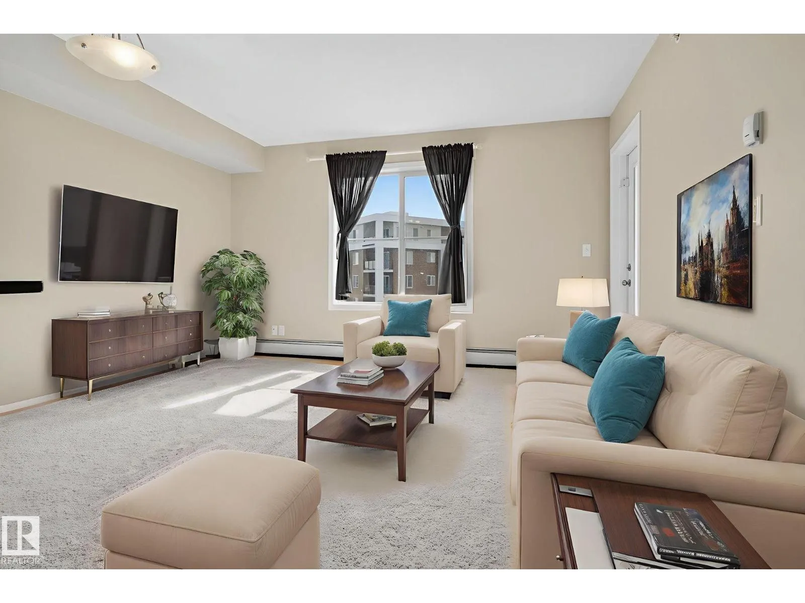 #414 12035 22 AV SW