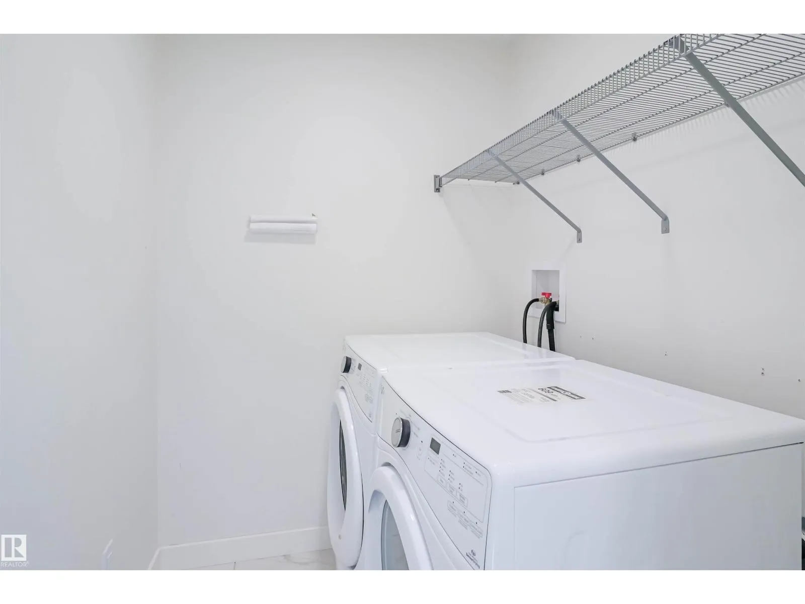 2212 160 ST SW