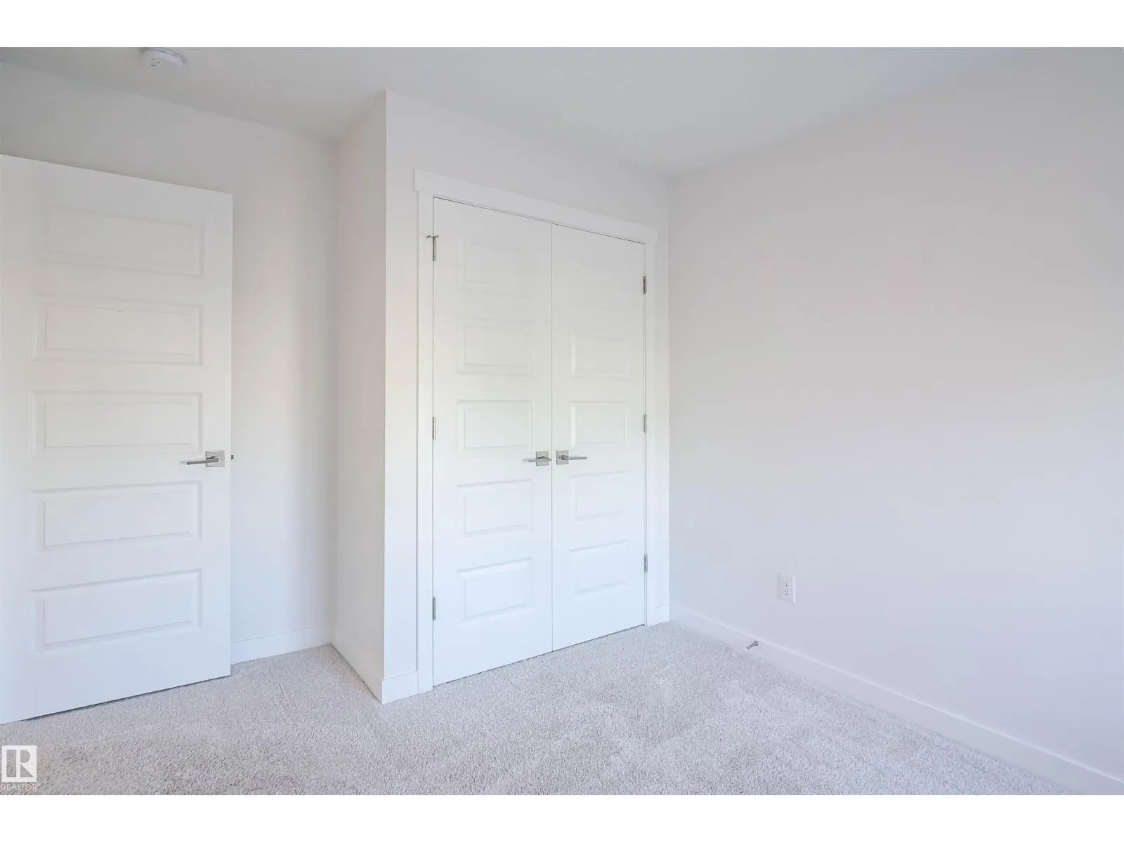 2212 160 ST SW