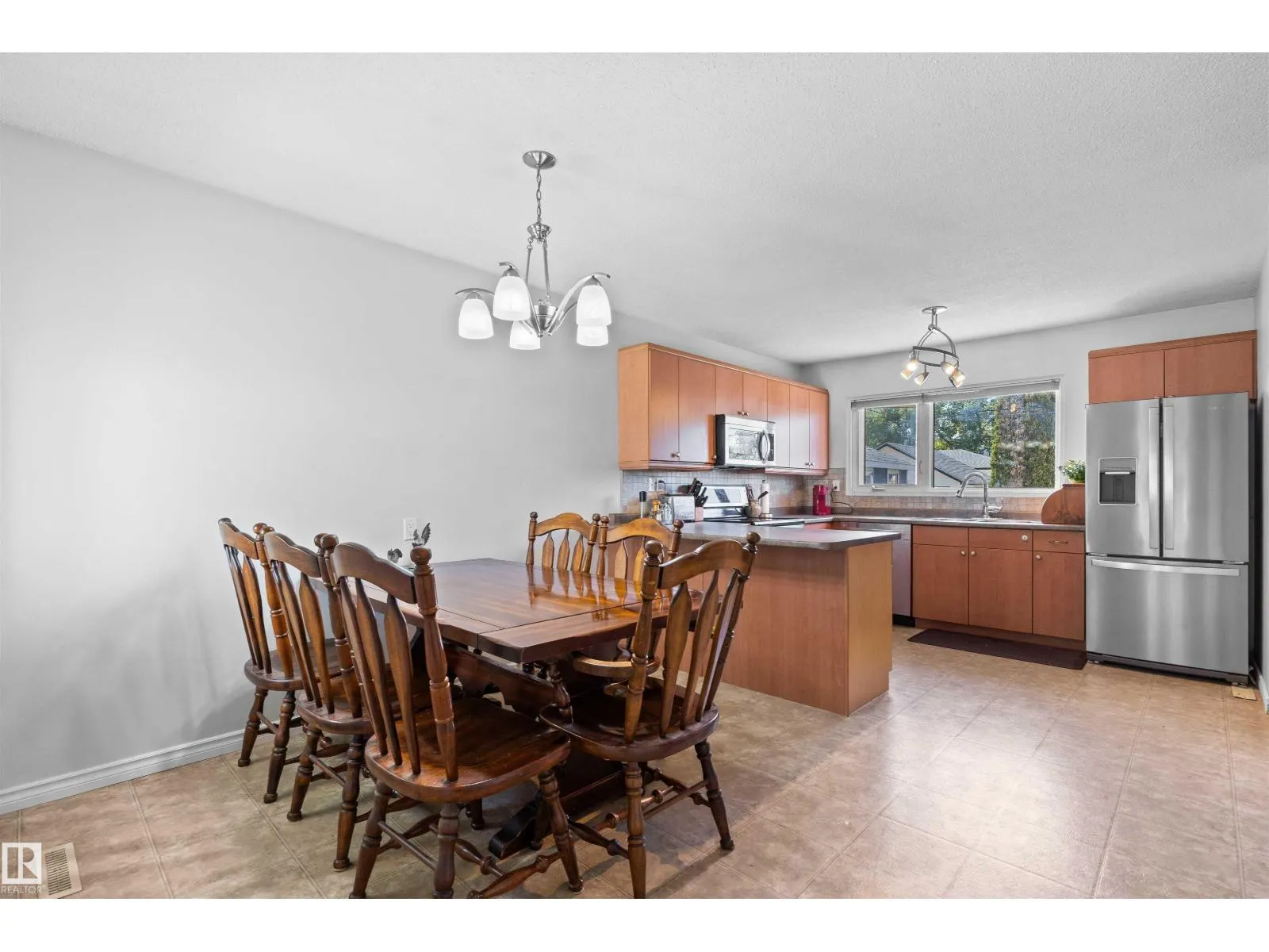 9414 96 ST