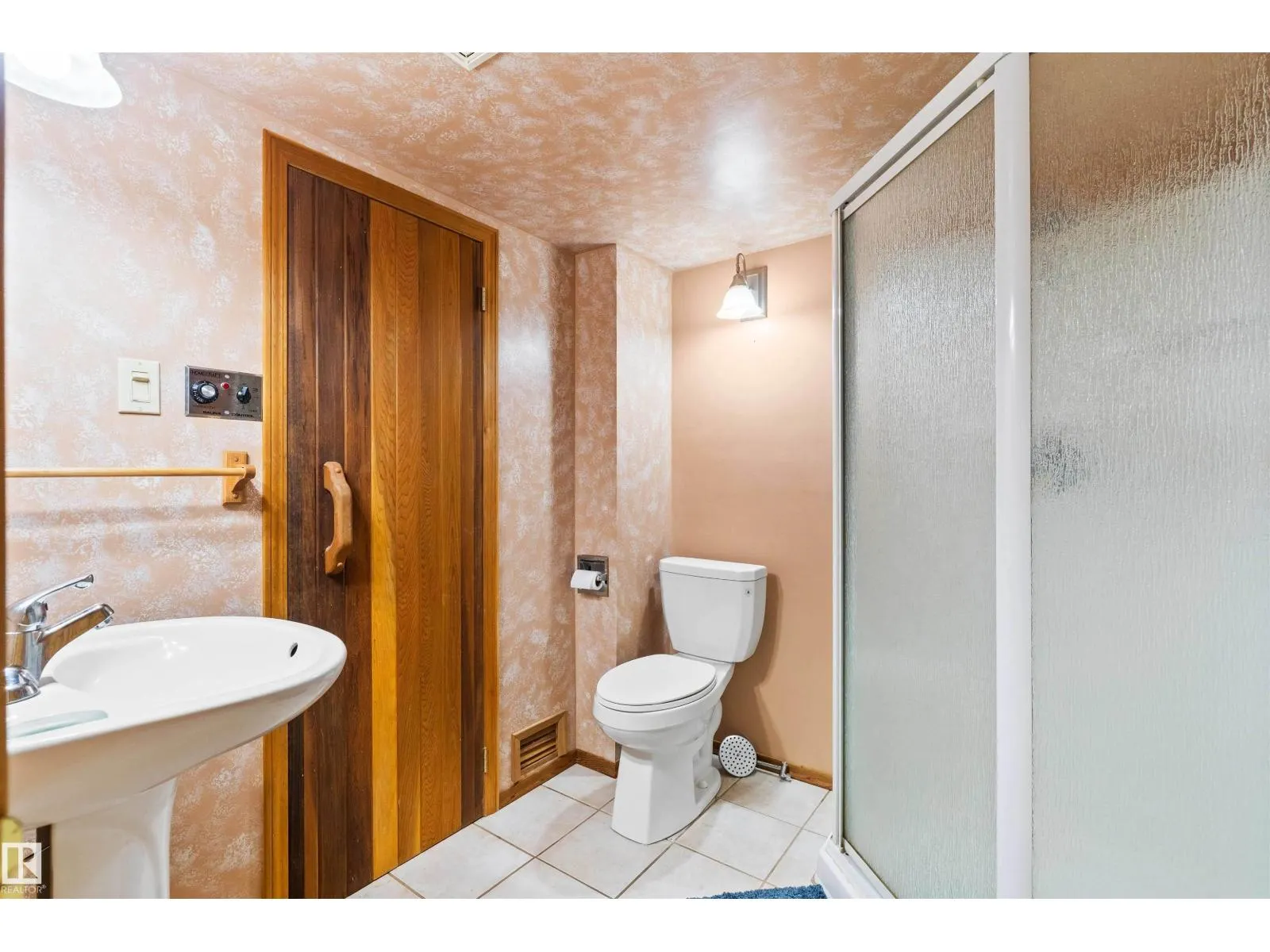9414 96 ST