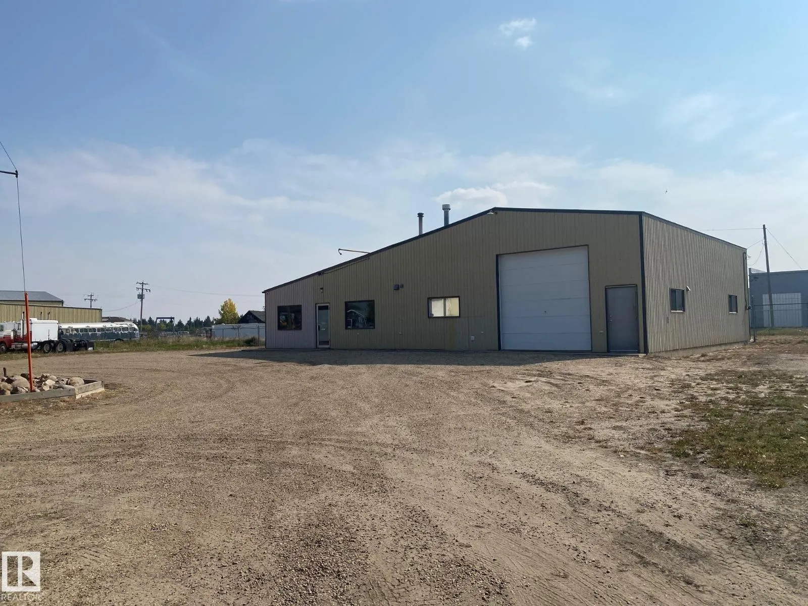 4815 46 AV