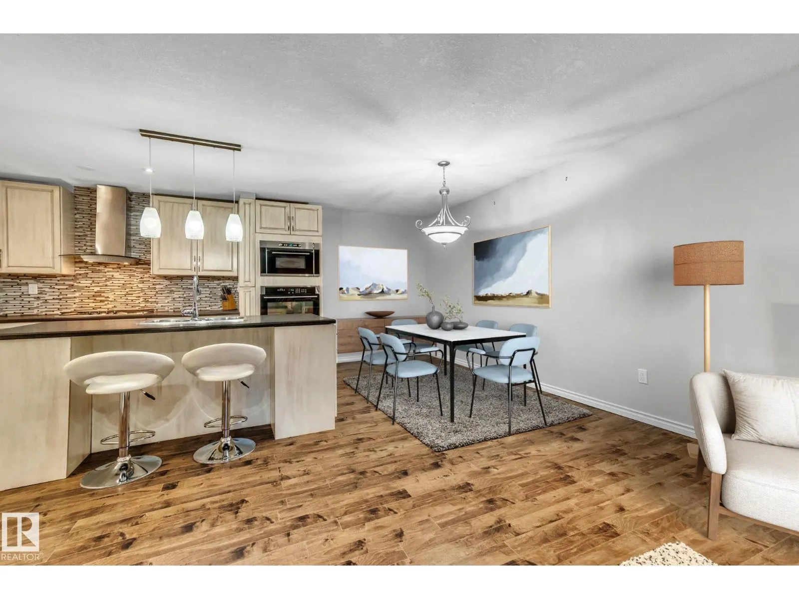 5758 172 ST NW