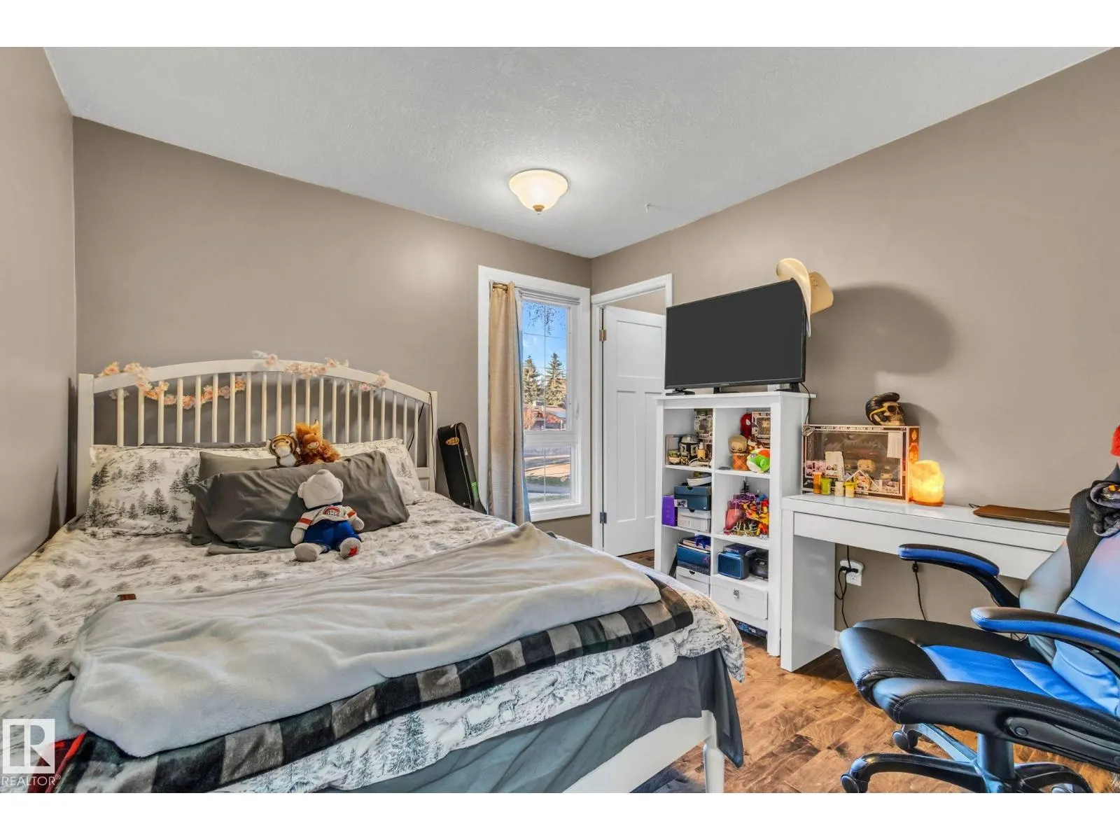 5758 172 ST NW