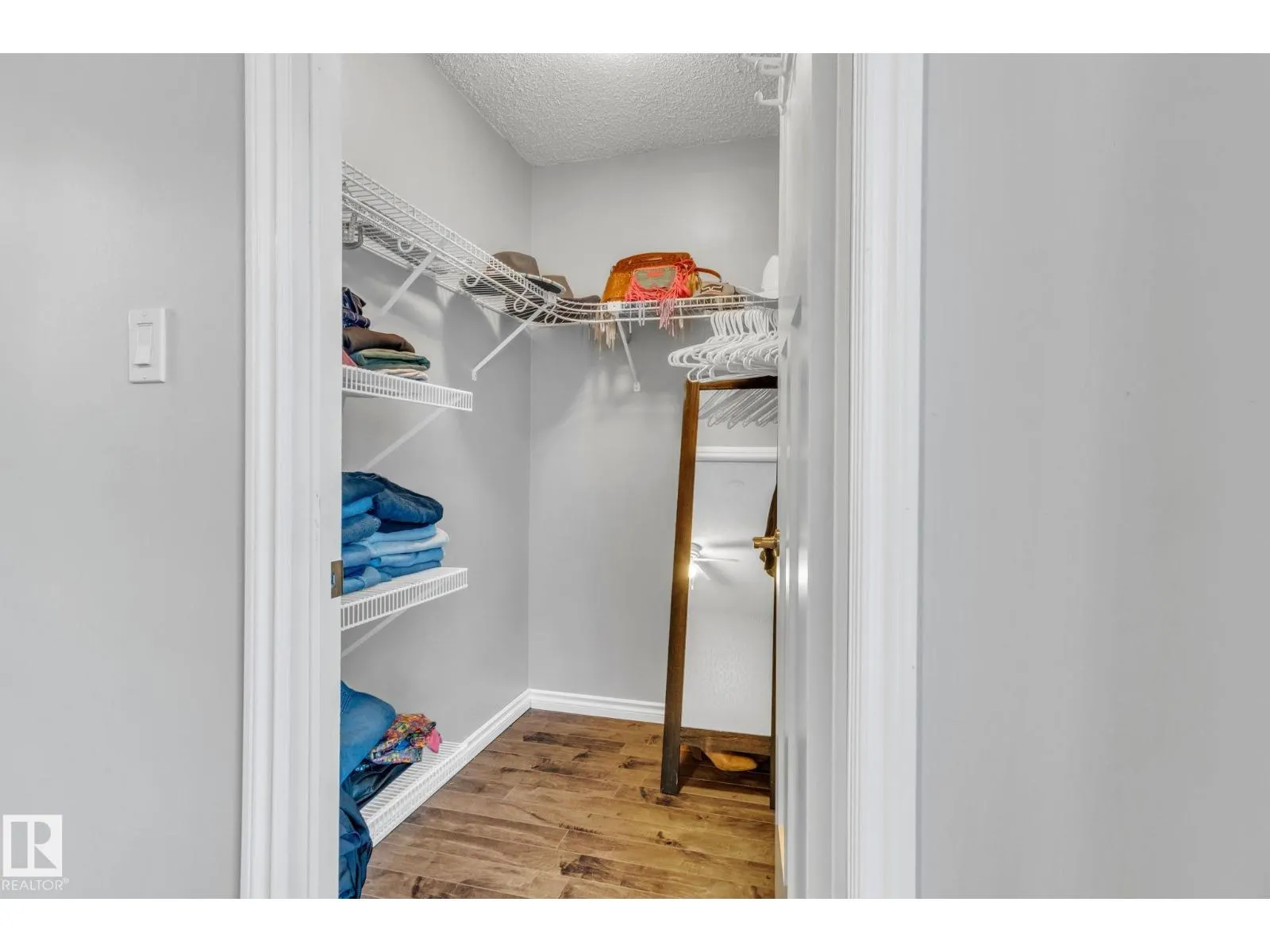 5758 172 ST NW