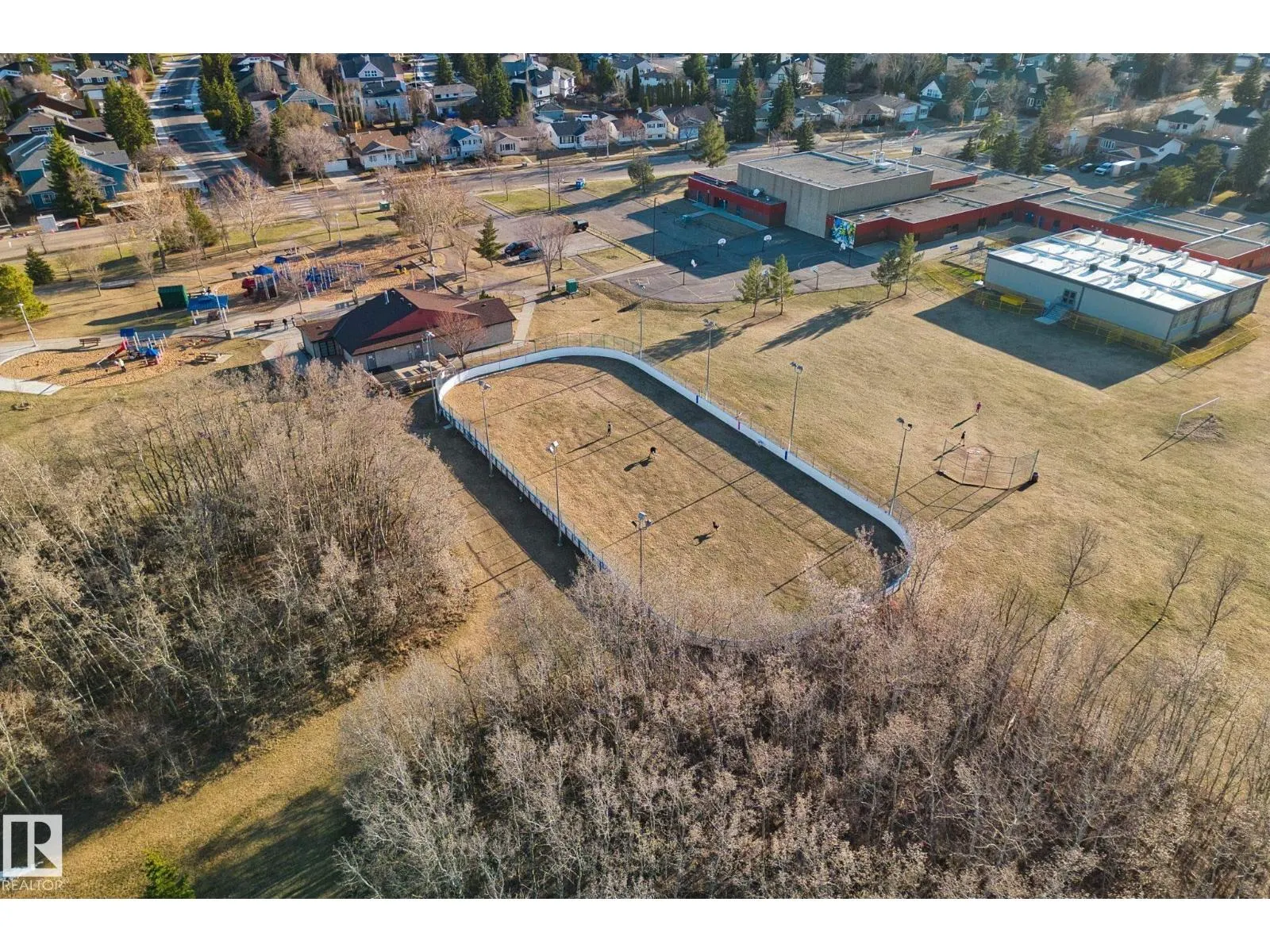 5758 172 ST NW