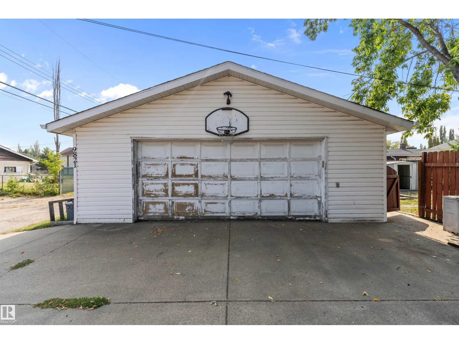 9821 159 ST NW