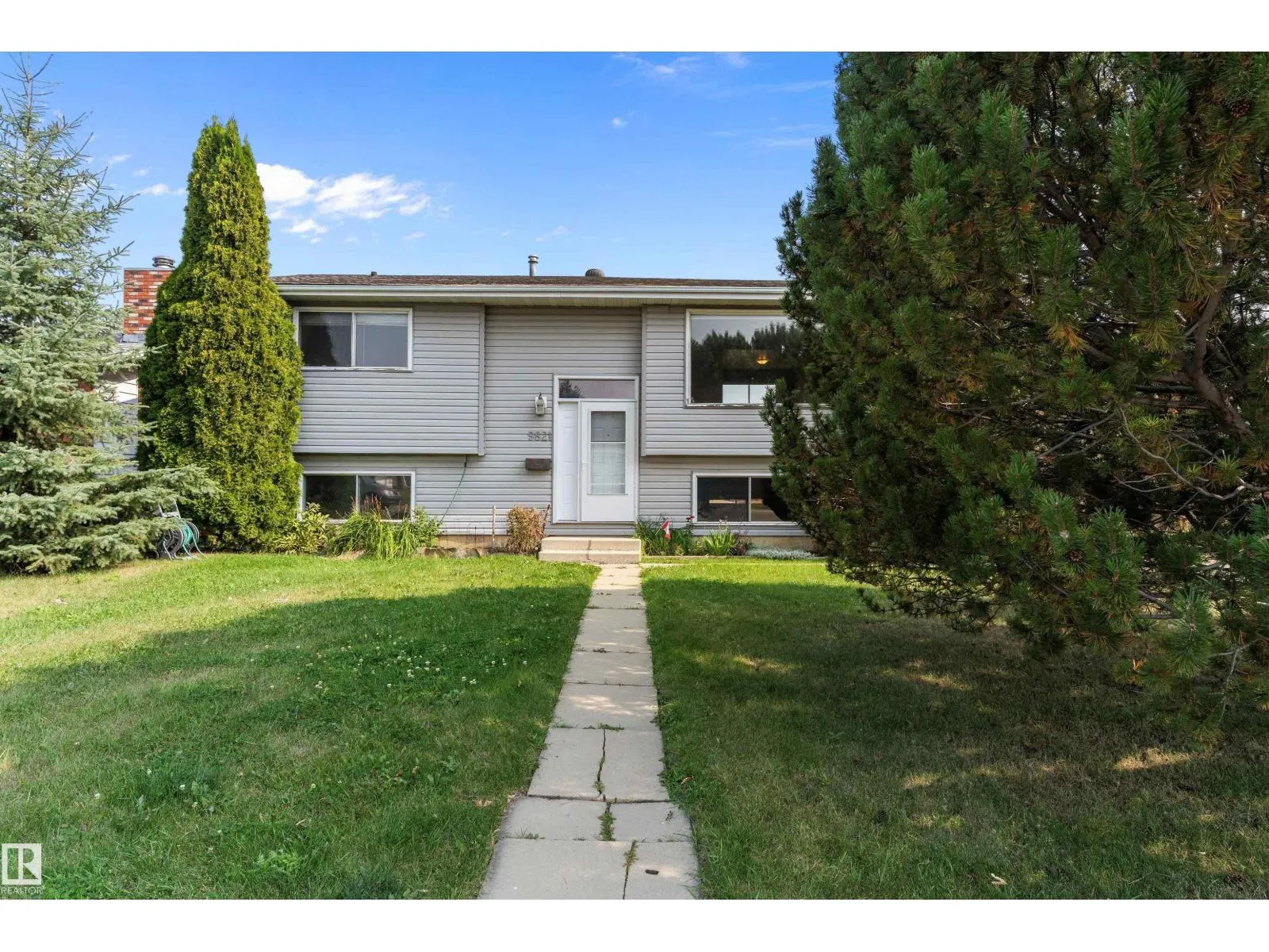 9821 159 ST NW