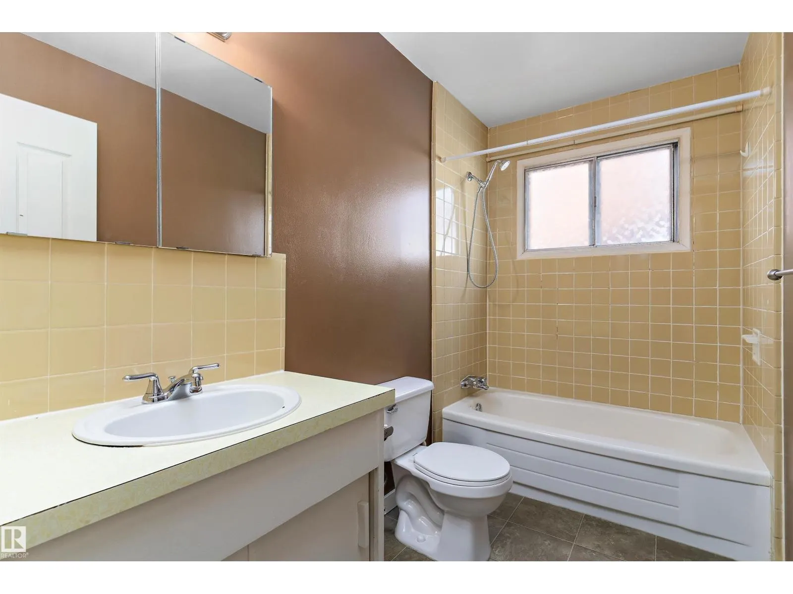 9821 159 ST NW