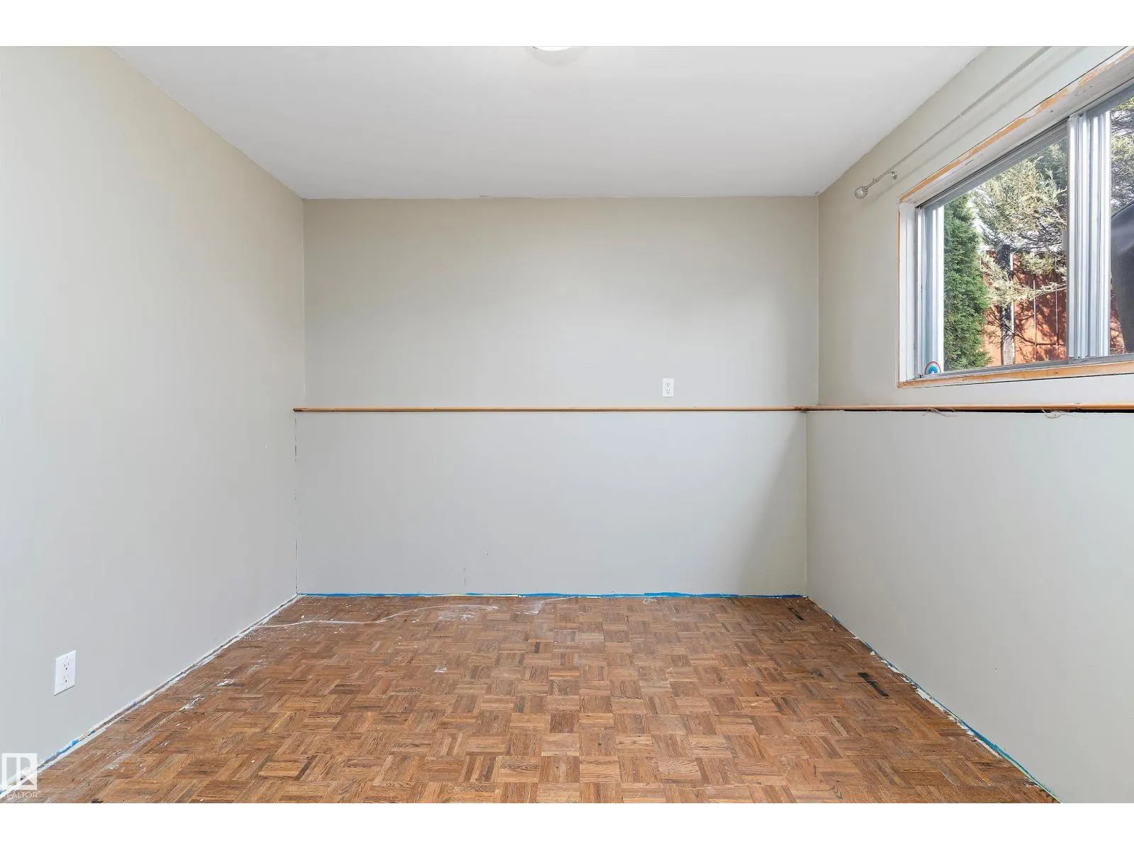 9821 159 ST NW