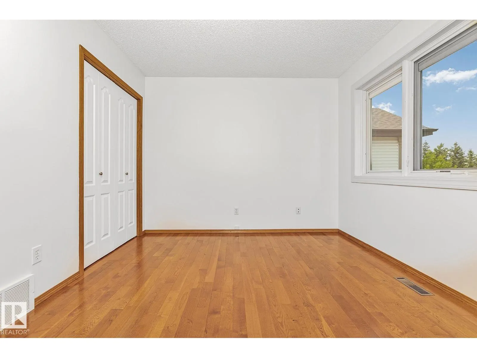 113 COTE CR NW