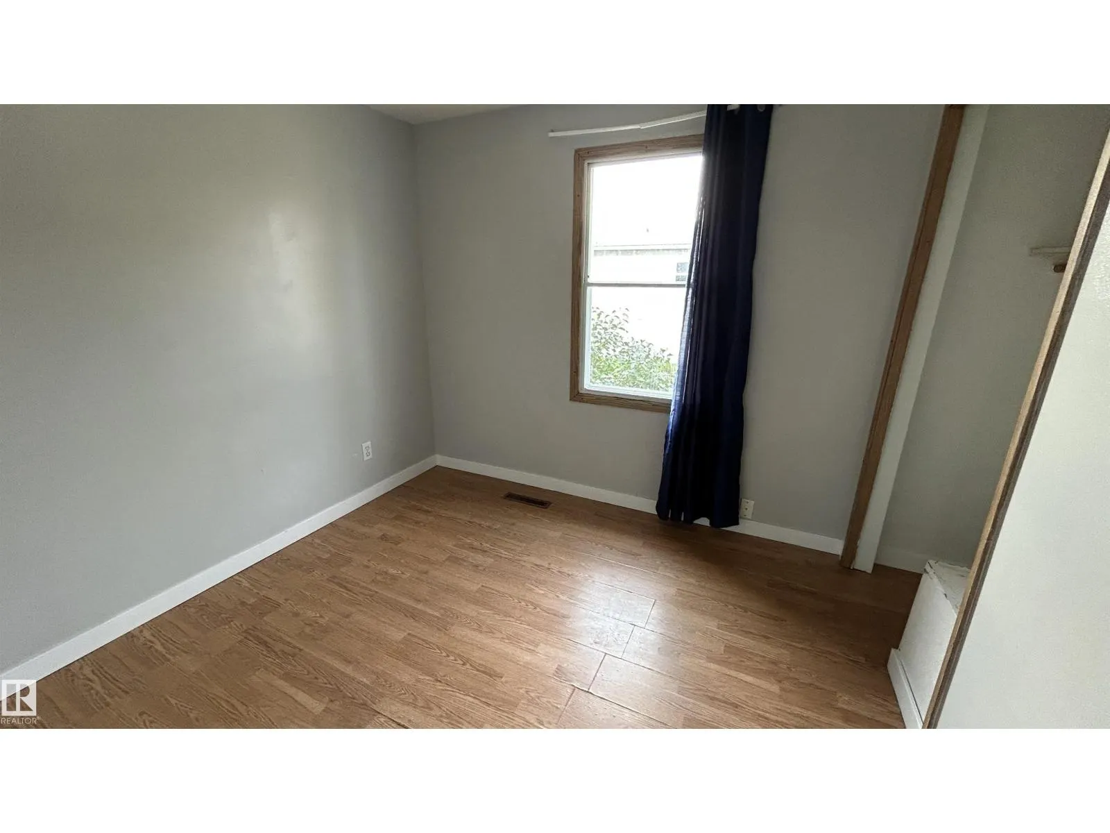 5033 53st
