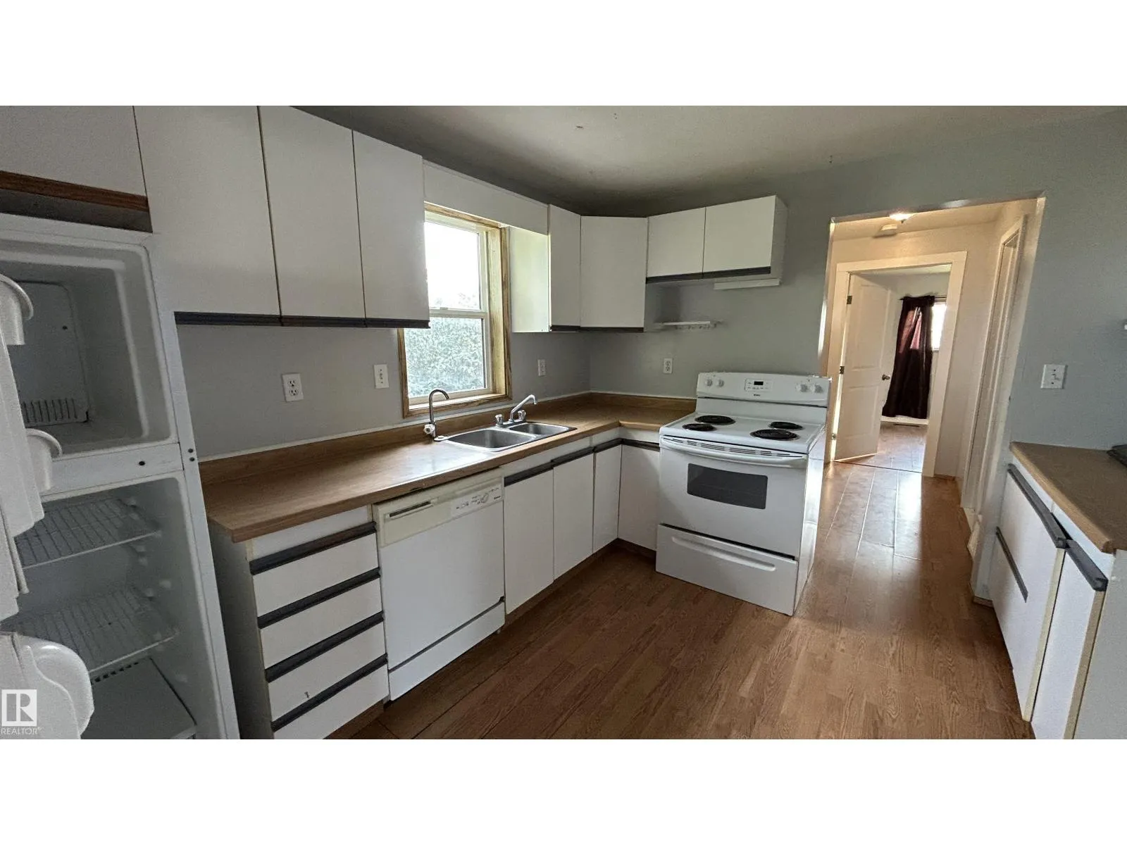 5033 53st