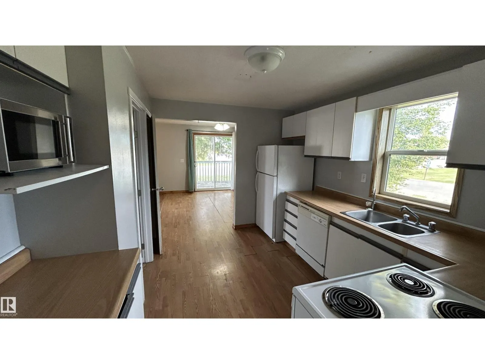 5033 53st