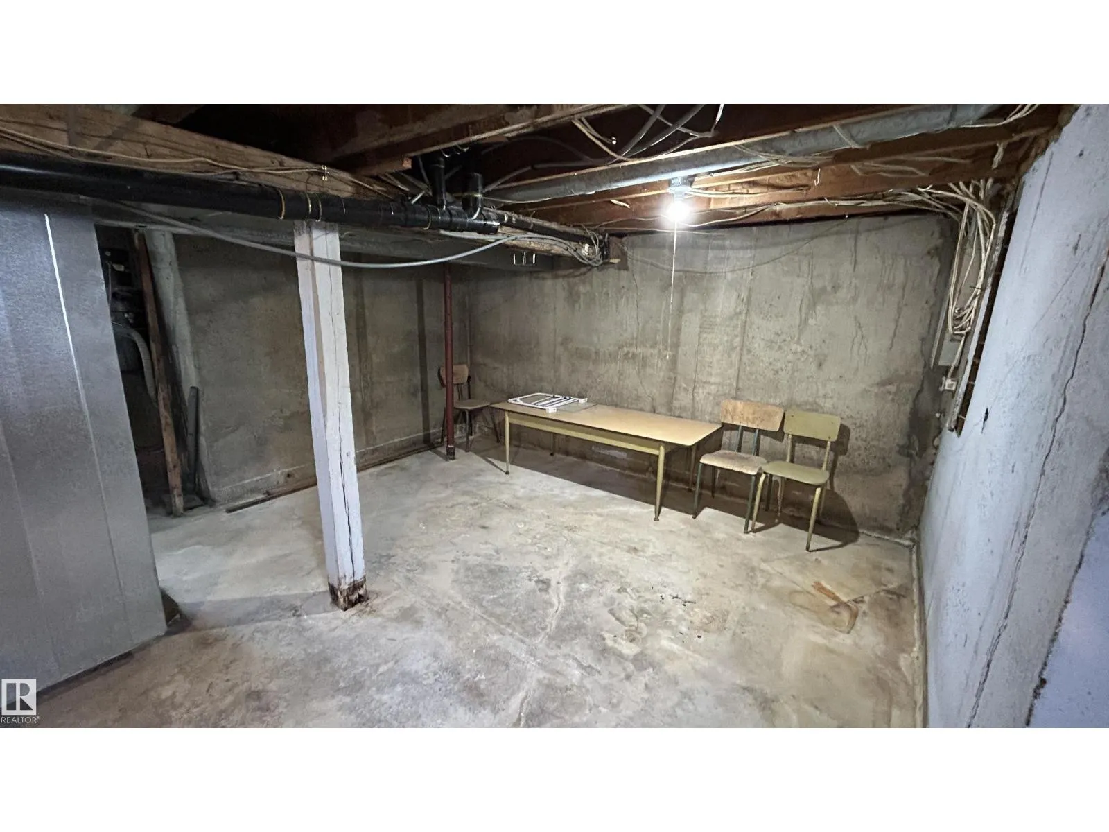 5033 53st