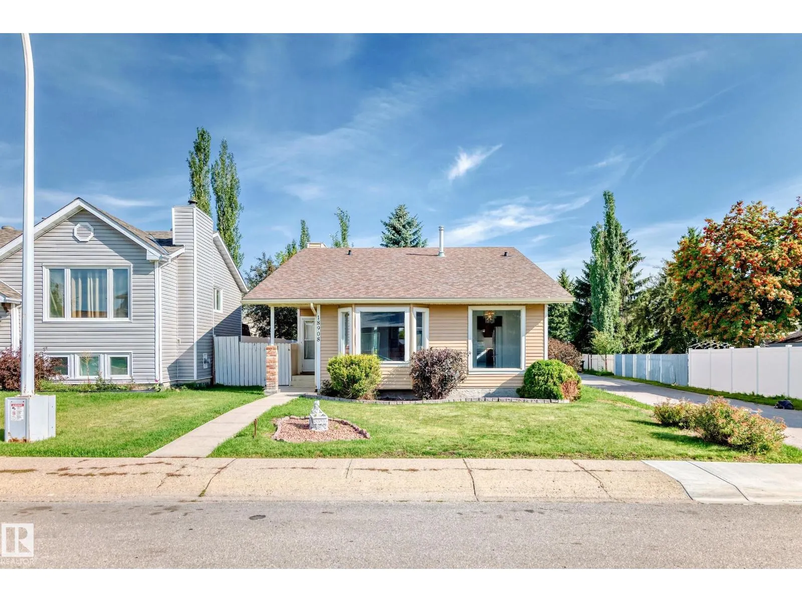 18908 97 AV NW