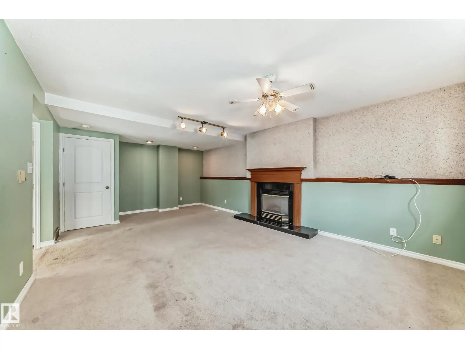 18908 97 AV NW