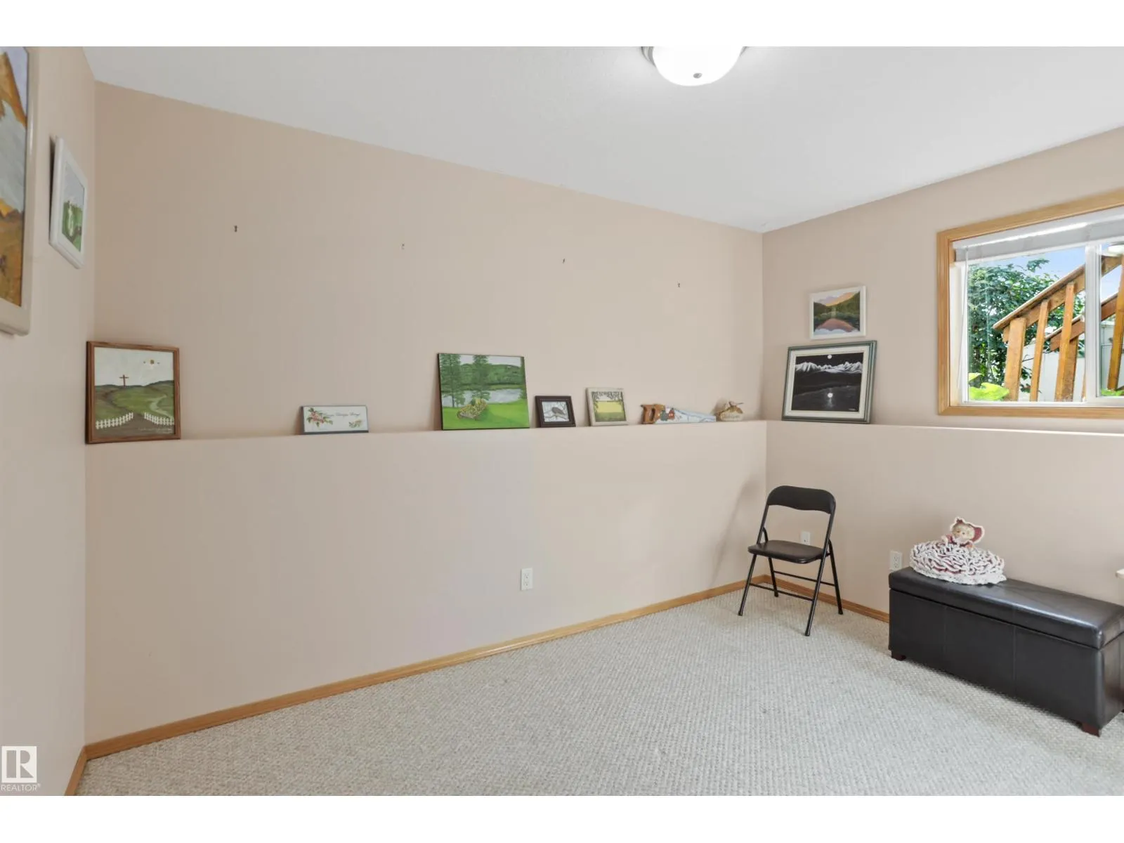 742 KANANASKIS DR