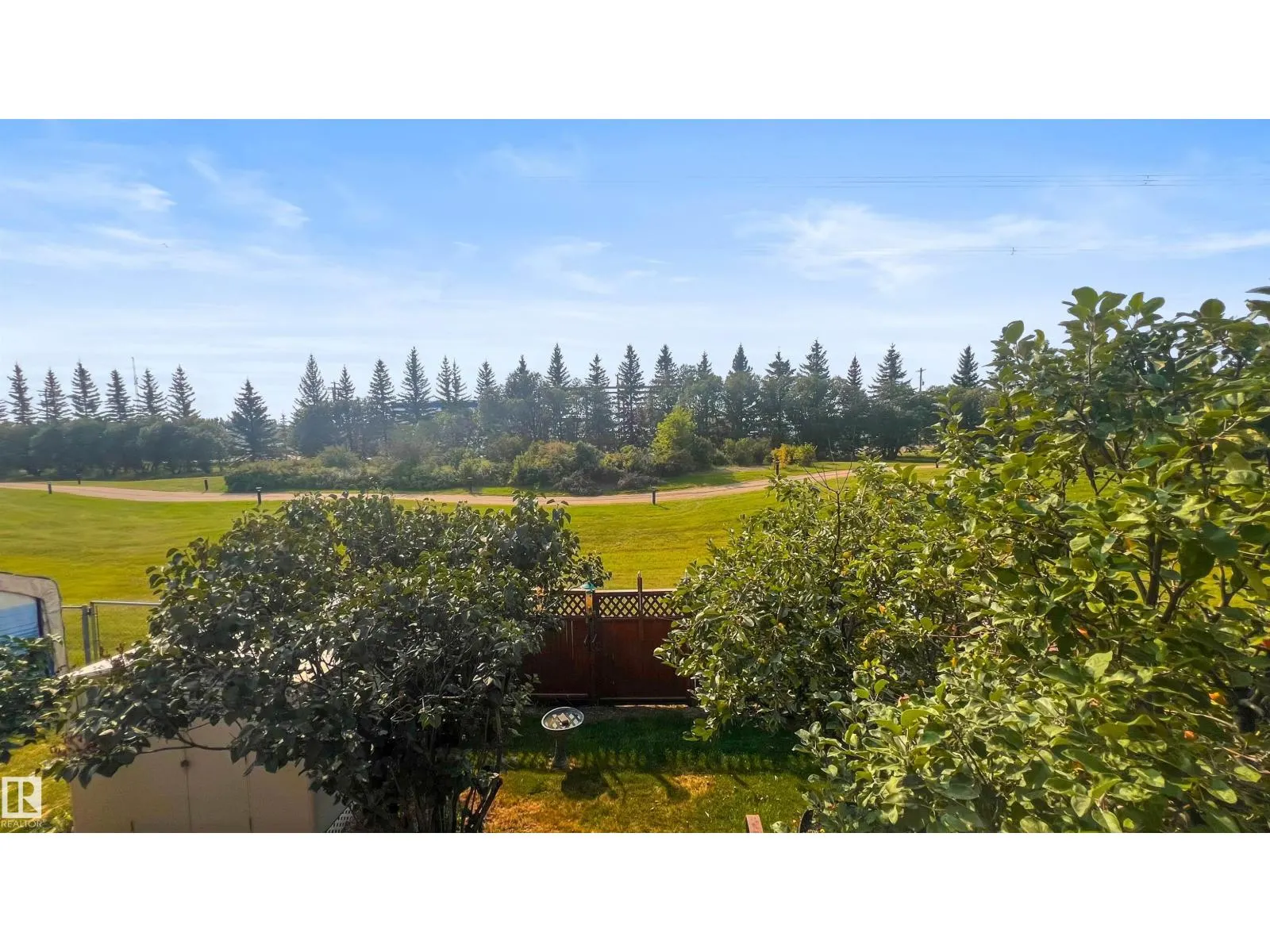 742 KANANASKIS DR
