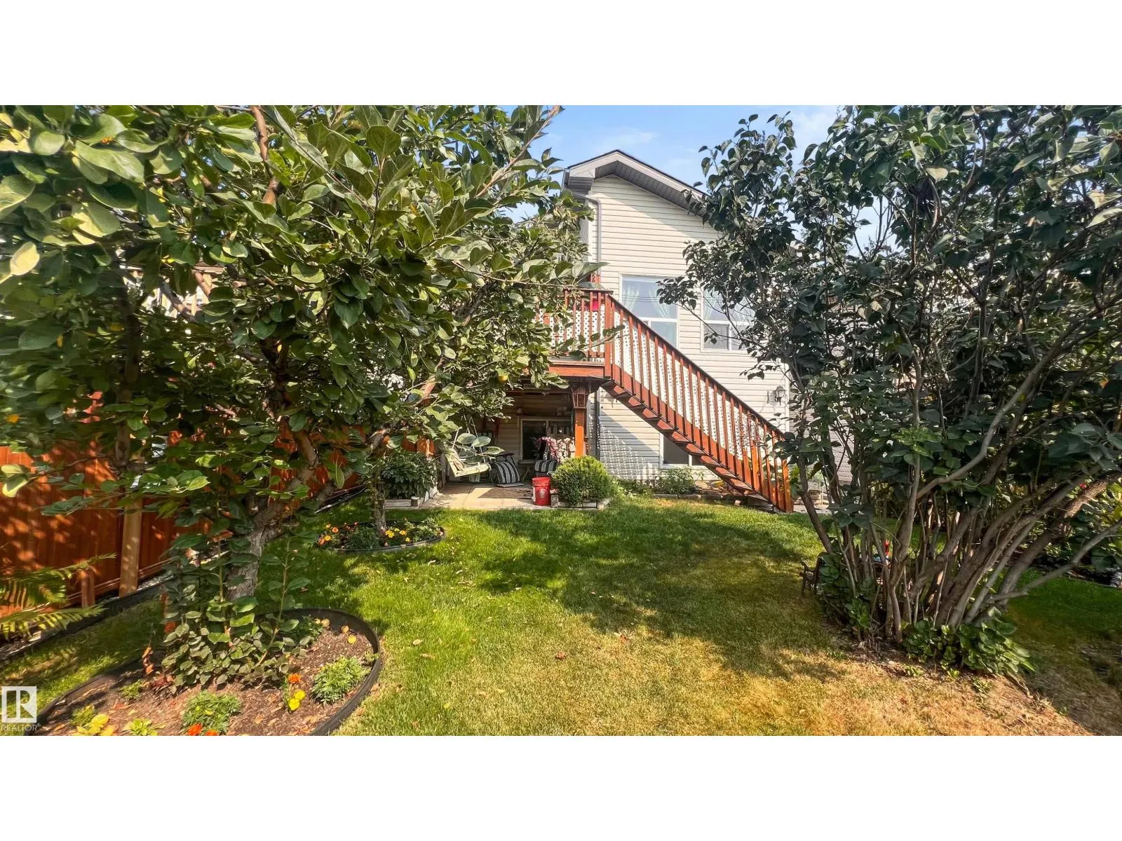 742 KANANASKIS DR
