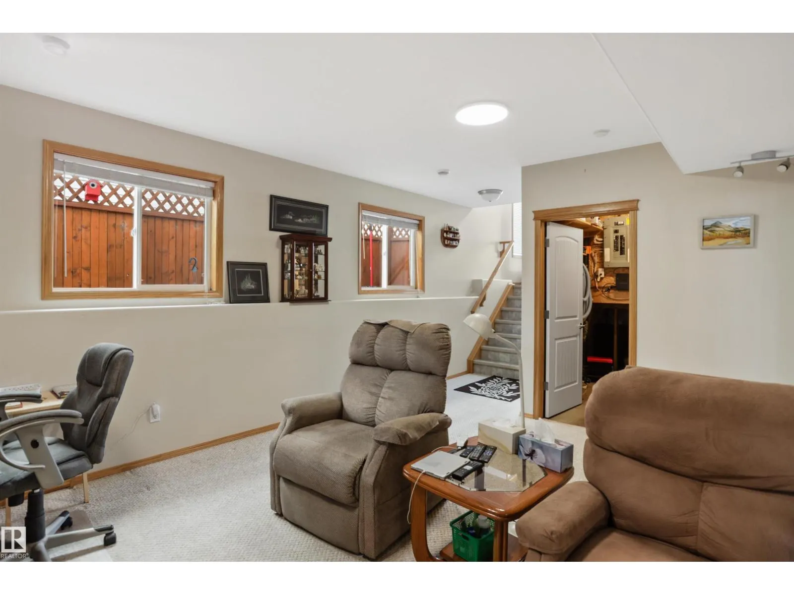 742 KANANASKIS DR