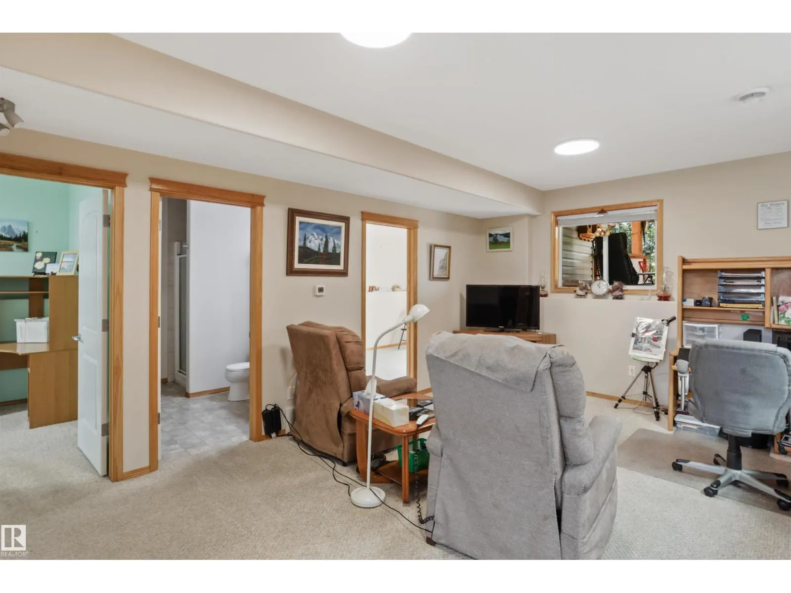 742 KANANASKIS DR