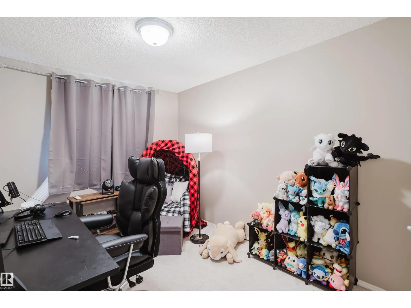 22 287 MACEWAN RD SW