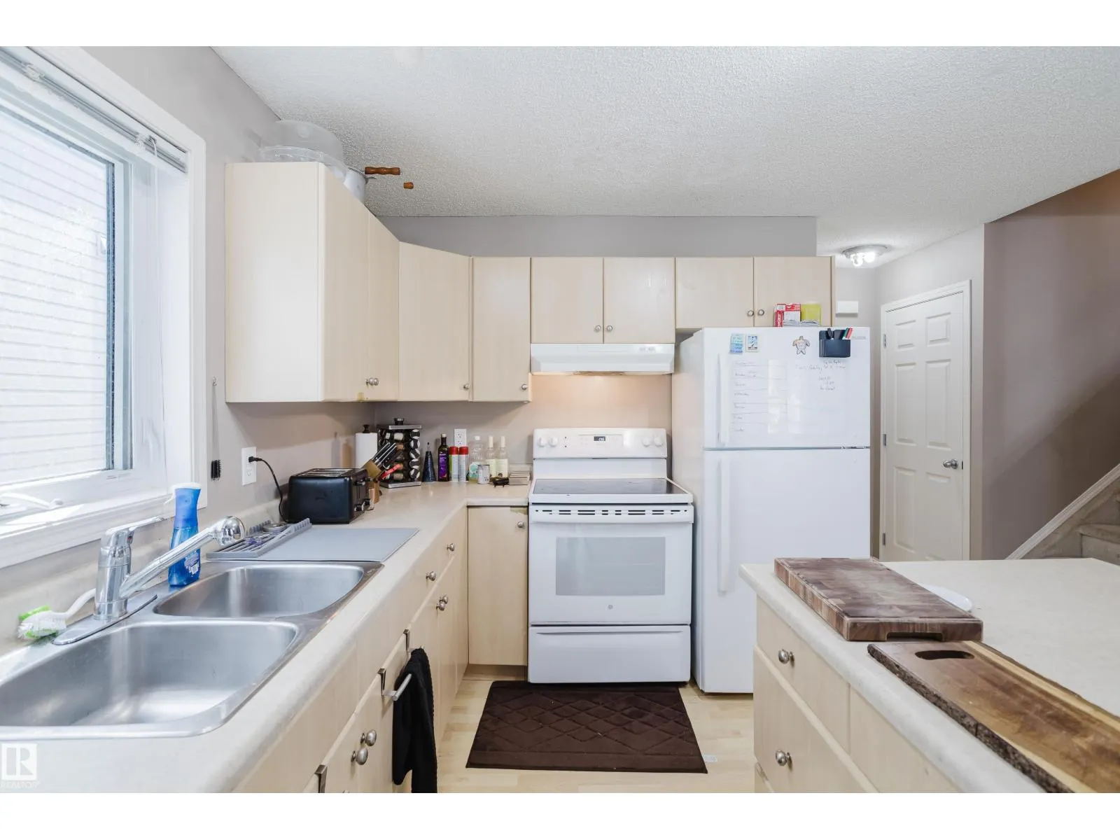 22 287 MACEWAN RD SW